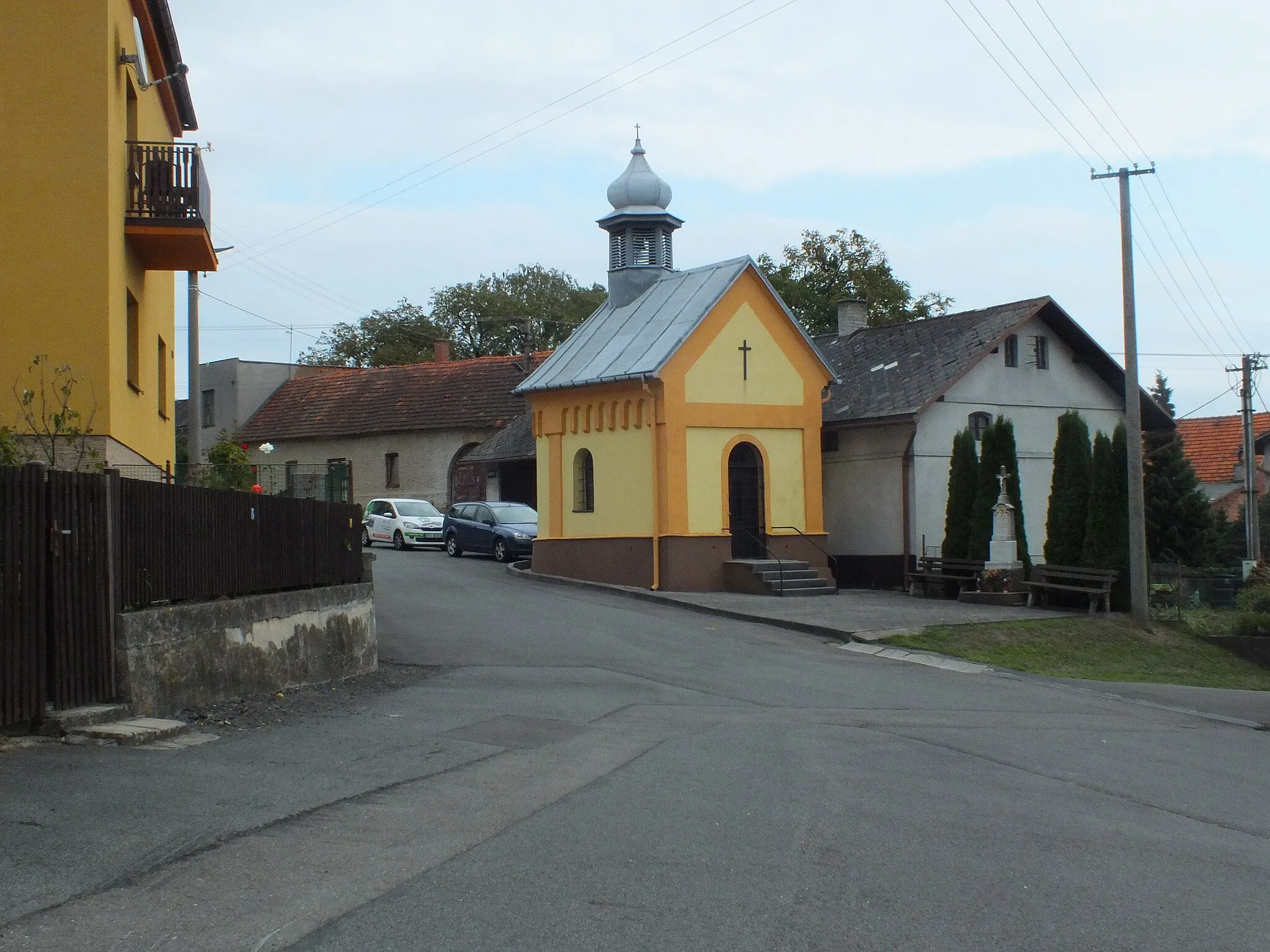 Photo showing: The Saint Matthew chapel in Zbyslavice