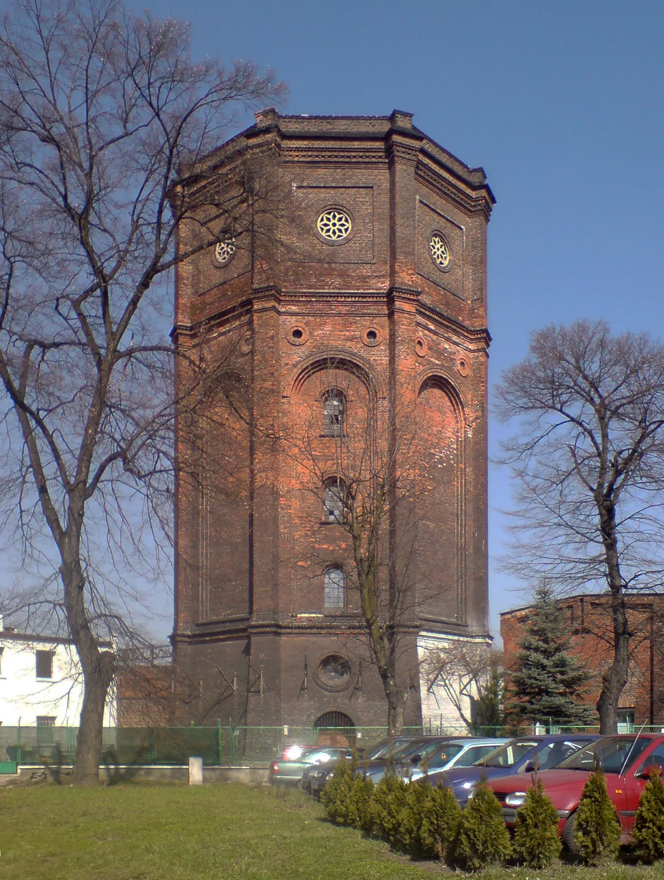 Photo showing: Wieża ciśnień przy ulicy 1 Maja w Raciborzu