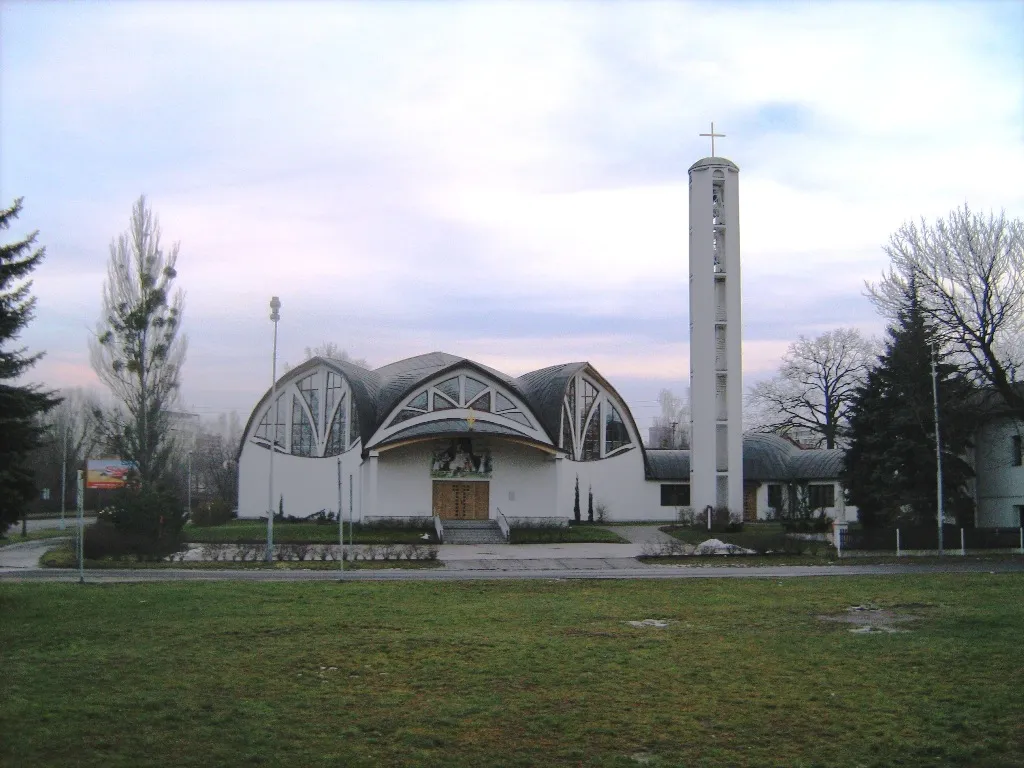 Photo showing: Kostel sv. Cyrila a Metoděje v Pustkovci, Ostrava, Cz/ Church of St. Cyril and Method in Pustkovec, Ostrava, CZ