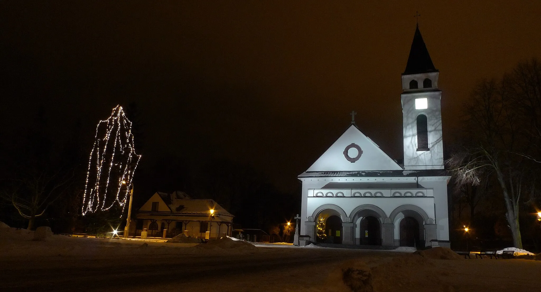 Photo showing: Kostel Krista Krále ve Svinově, Ostrava.