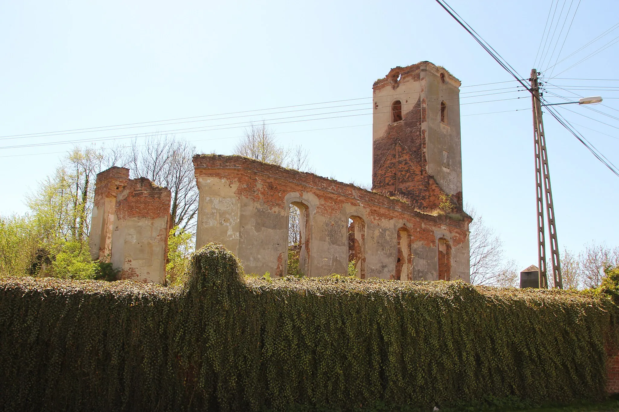 Photo showing: Ruina ewangelickiego kościoła w Rozumicach – ruiny kościoła ewangelickiego, 1804-1807.