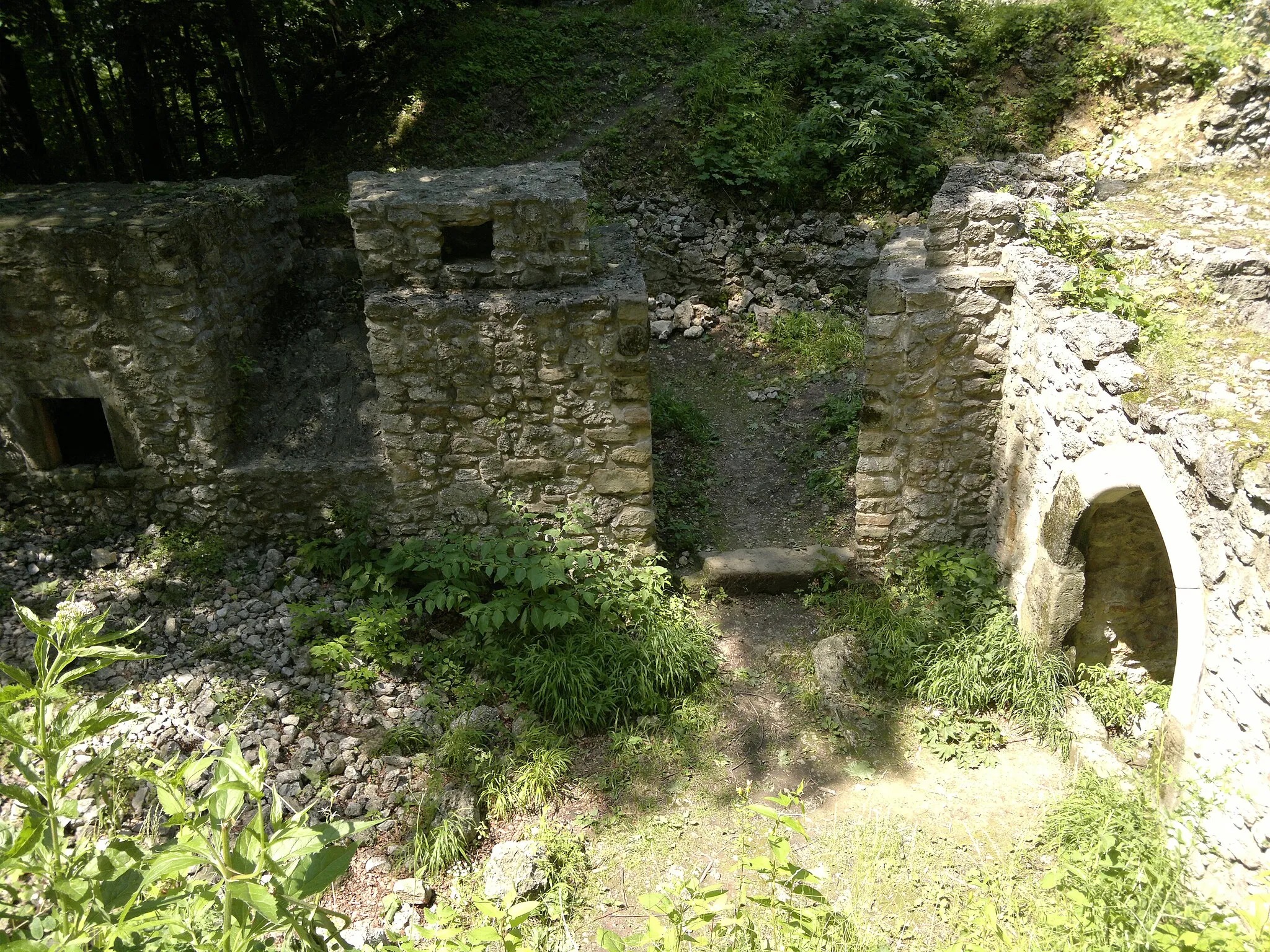 Photo showing: Zřícenina hradu Šostýna; Kopřivnice (CZ)
