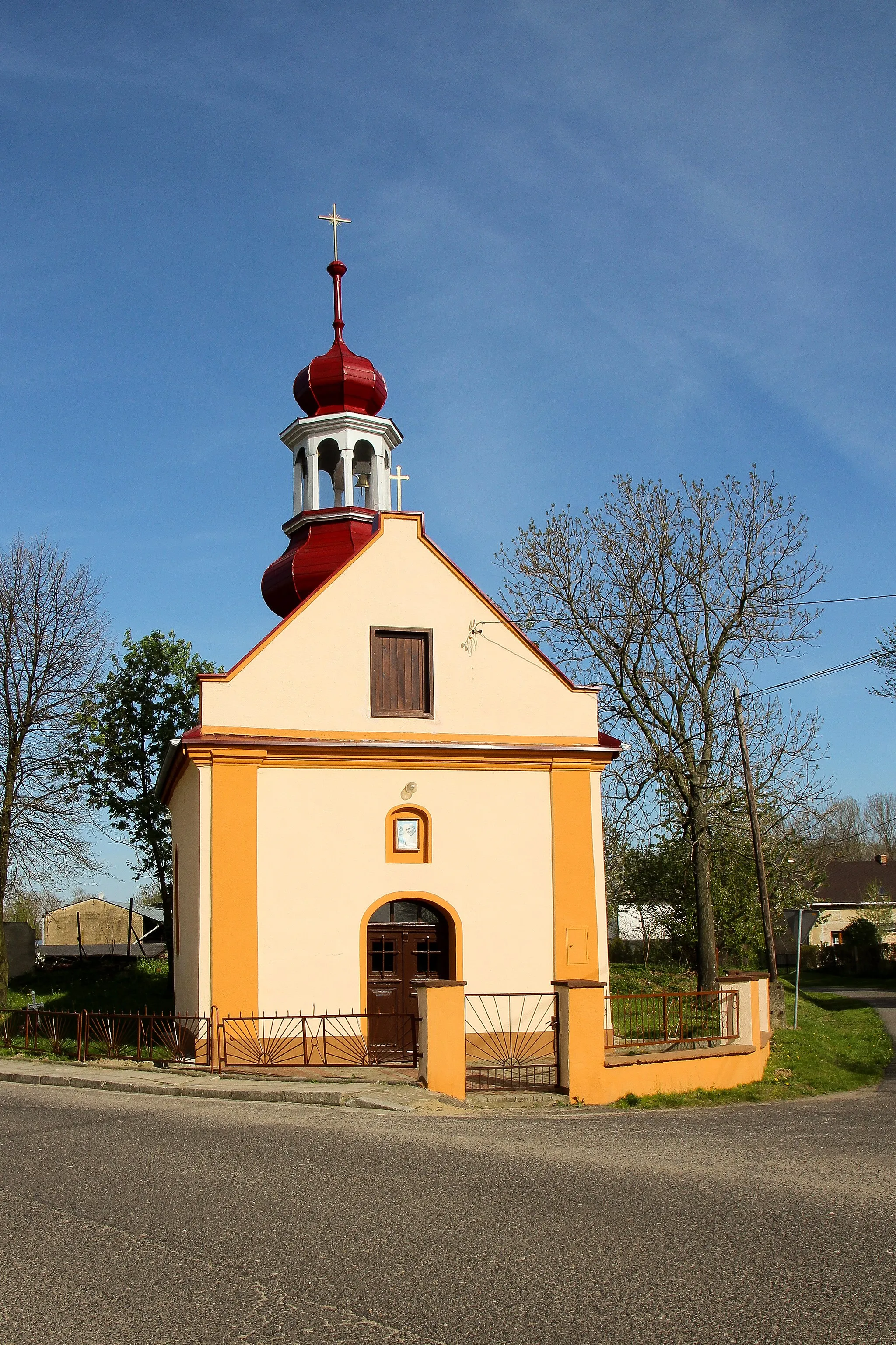 Photo showing: Niekazanice – wieś w Polsce położona w województwie opolskim, w powiecie głubczyckim, w gminie Branice.