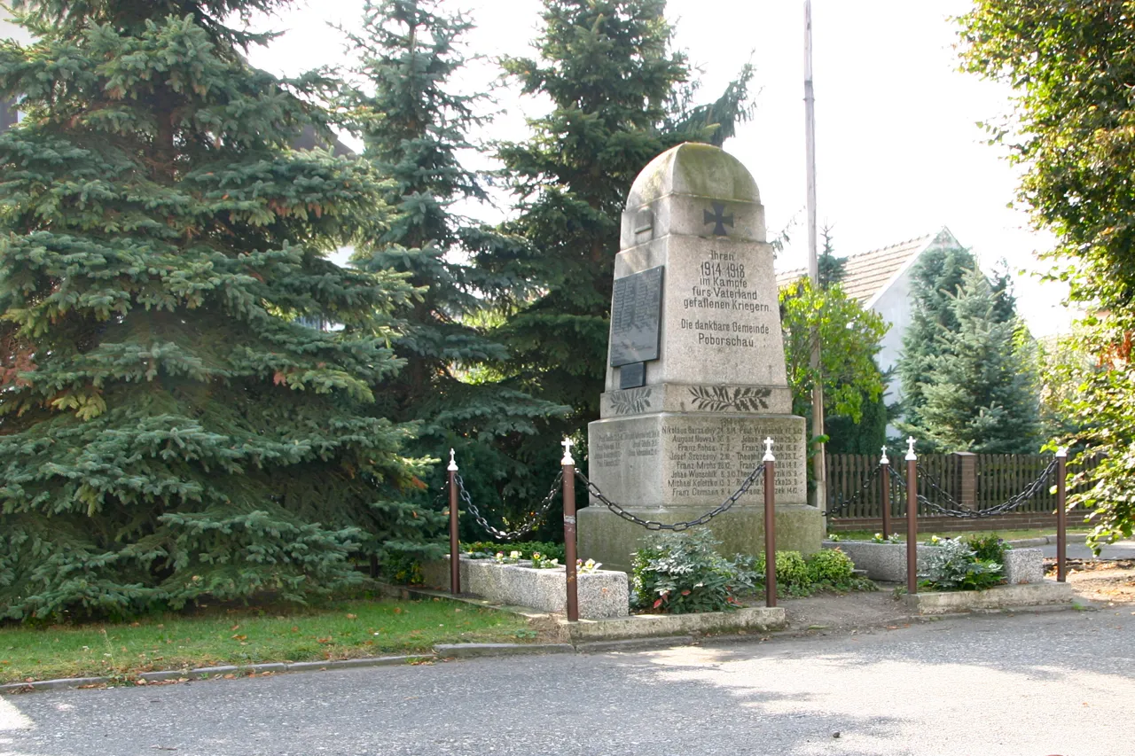 Photo showing: Poborszów (dodatkowa nazwa w j. niem. Poborschau) – wieś w Polsce położona w województwie opolskim, w powiecie kędzierzyńsko-kozielskim, w gminie Reńska Wieś.