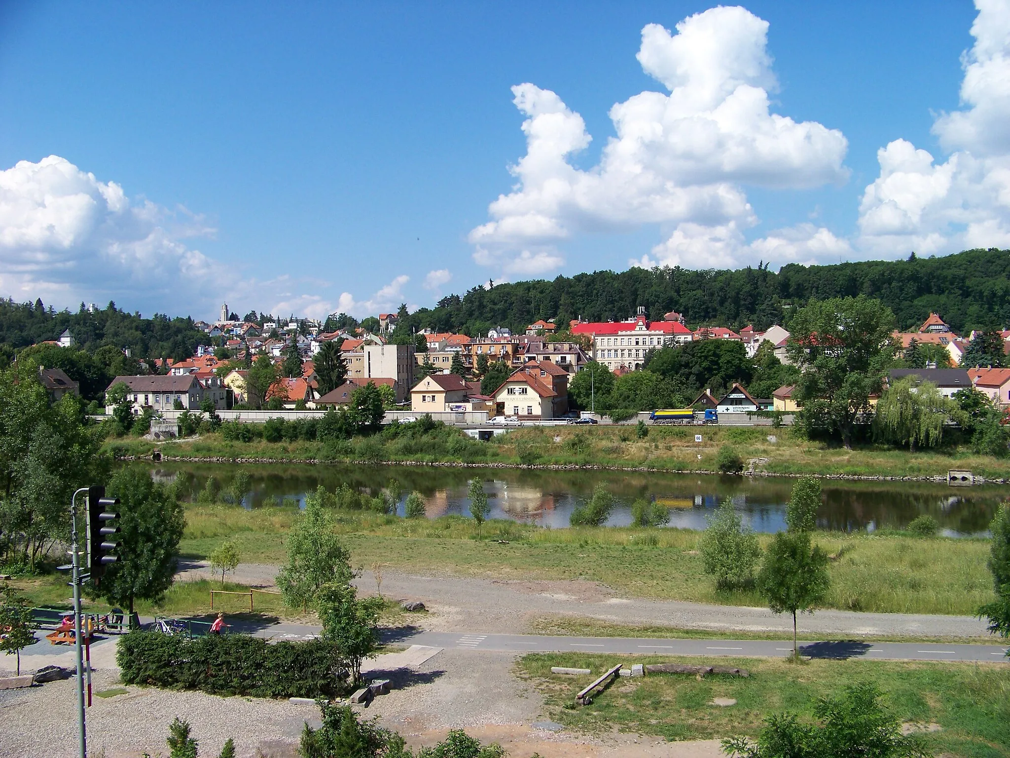 Photo showing: Prague-Zbraslav, Czech Republic. A view from Závist.