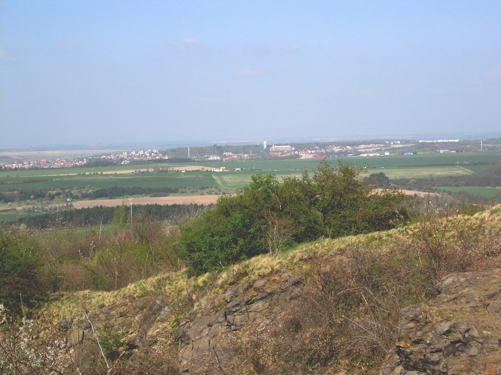 Photo showing: Celkový pohled z Vinařické hory