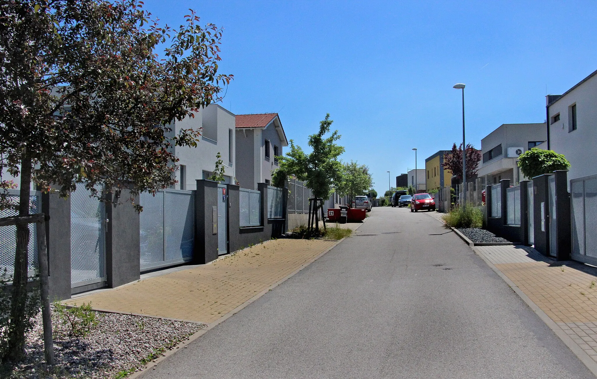 Photo showing: Bergmanova street, Prague.