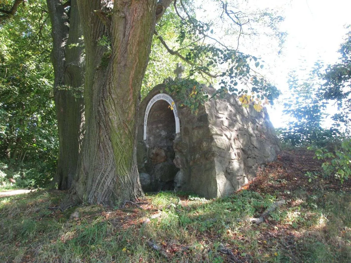 Photo showing: Chapel in Teplýšovice in Benešov District – entry no. 1325.