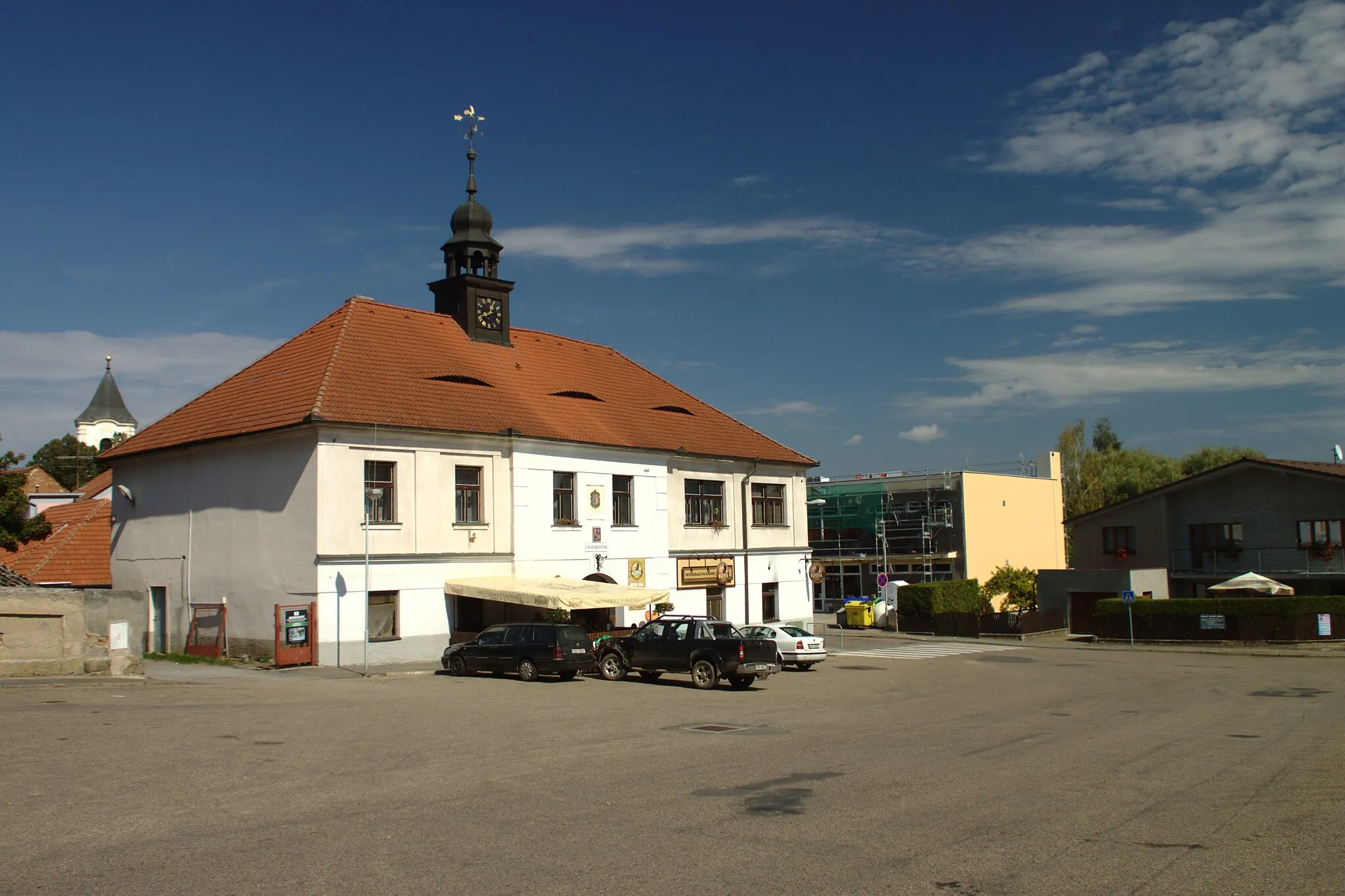 Photo showing: Town hall in Netvořice, Central Bohemia