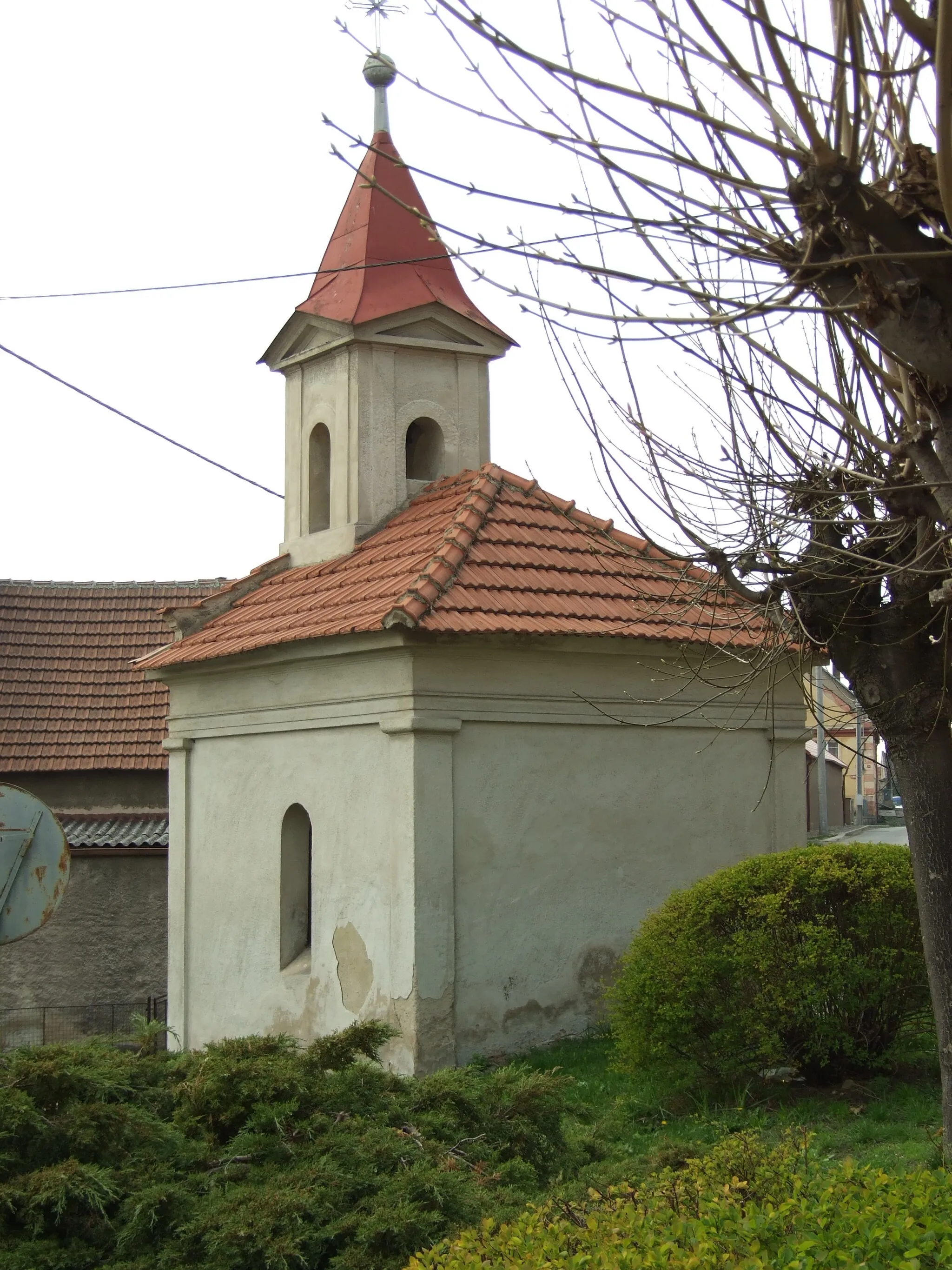 Photo showing: A chapel in the village of Přívory (part of Všetaty), Mělník District, Central Bohemian Region, CZ