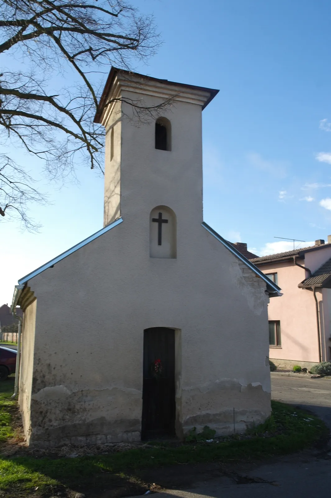 Photo showing: Chapel, U Kapličky str., Chrást, (Tišice municipality), Mělník District.