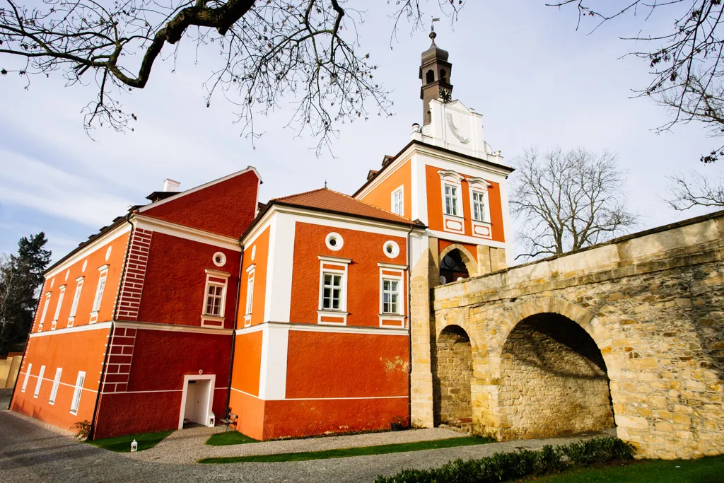 Photo showing: The Savoia Castle in Škvorec