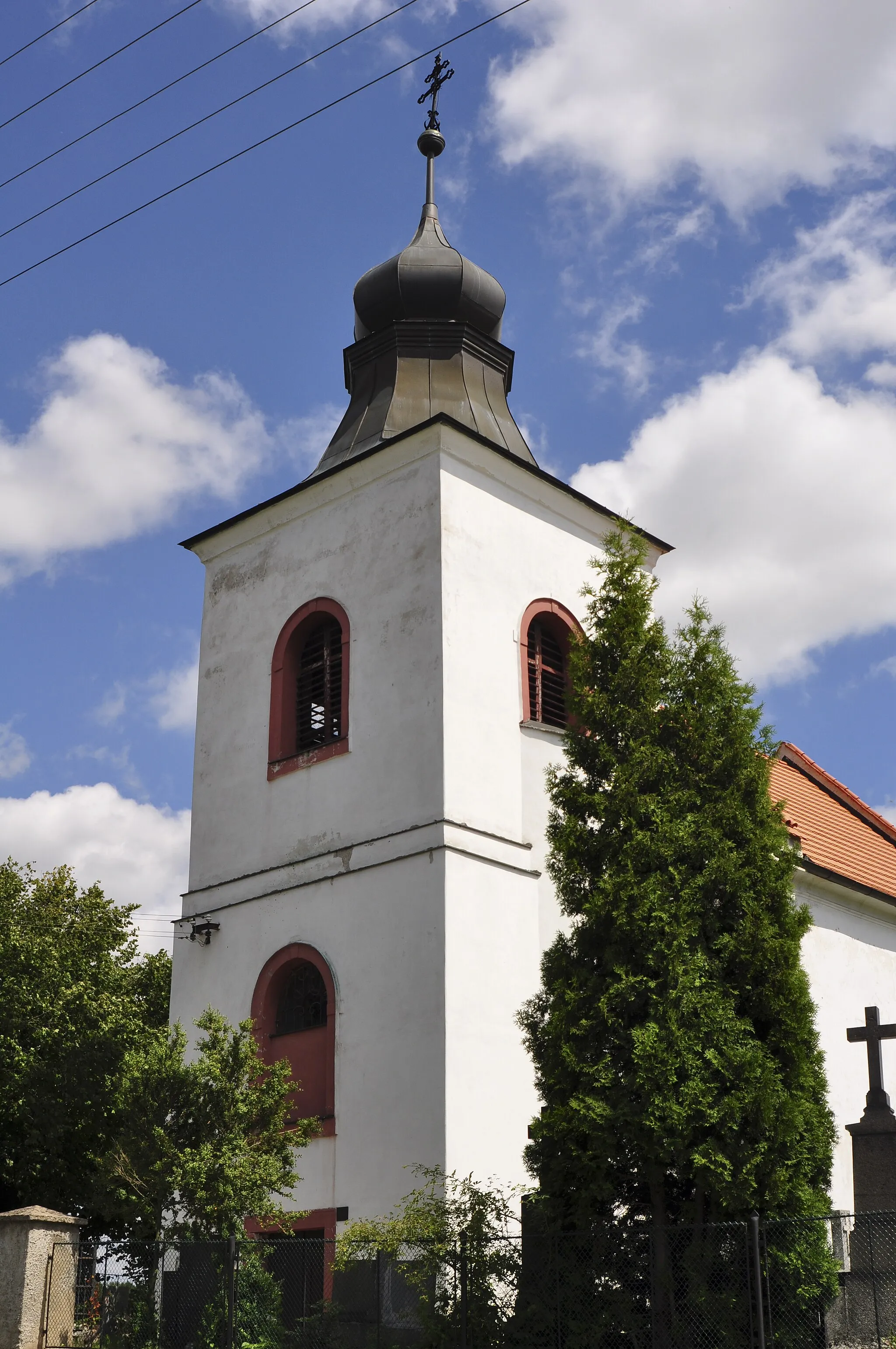 Photo showing: Otice, Saint Nicolas church - tower