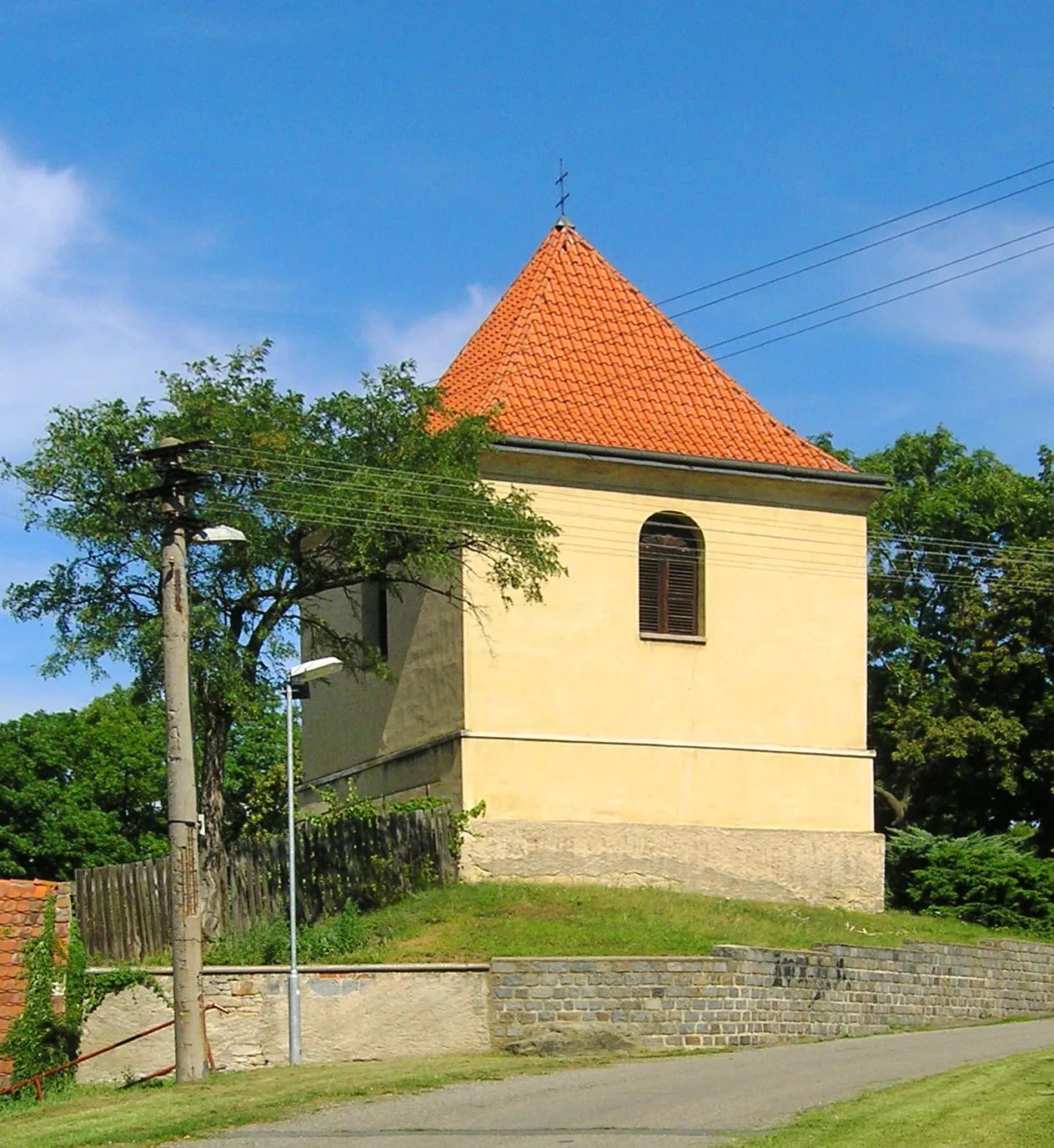 Photo showing: Bell tower in Sluhy, Czech Republic