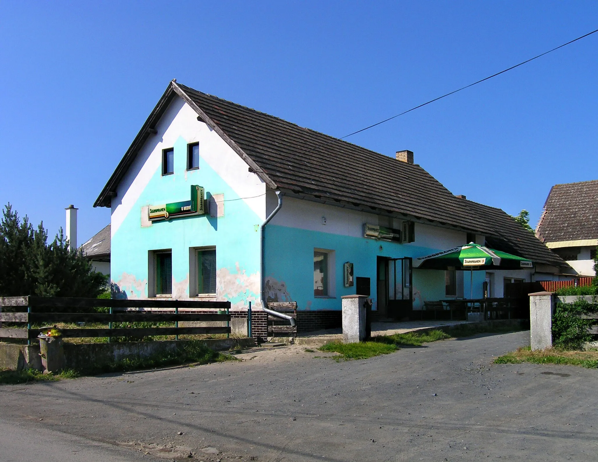 Photo showing: Pub in Olešky, local part of Radějovice, Czech Republic