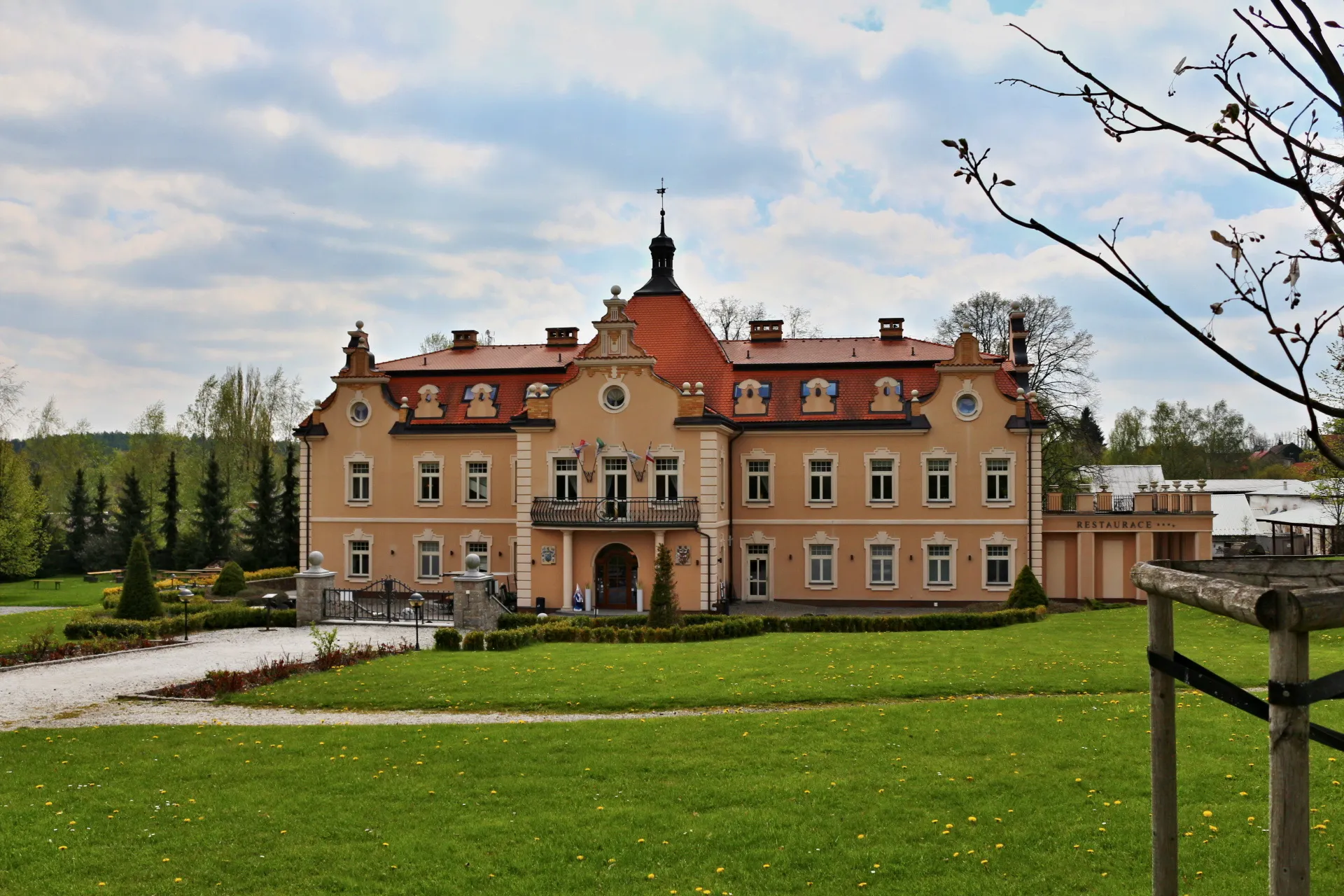 Photo showing: Zámek Berchtold