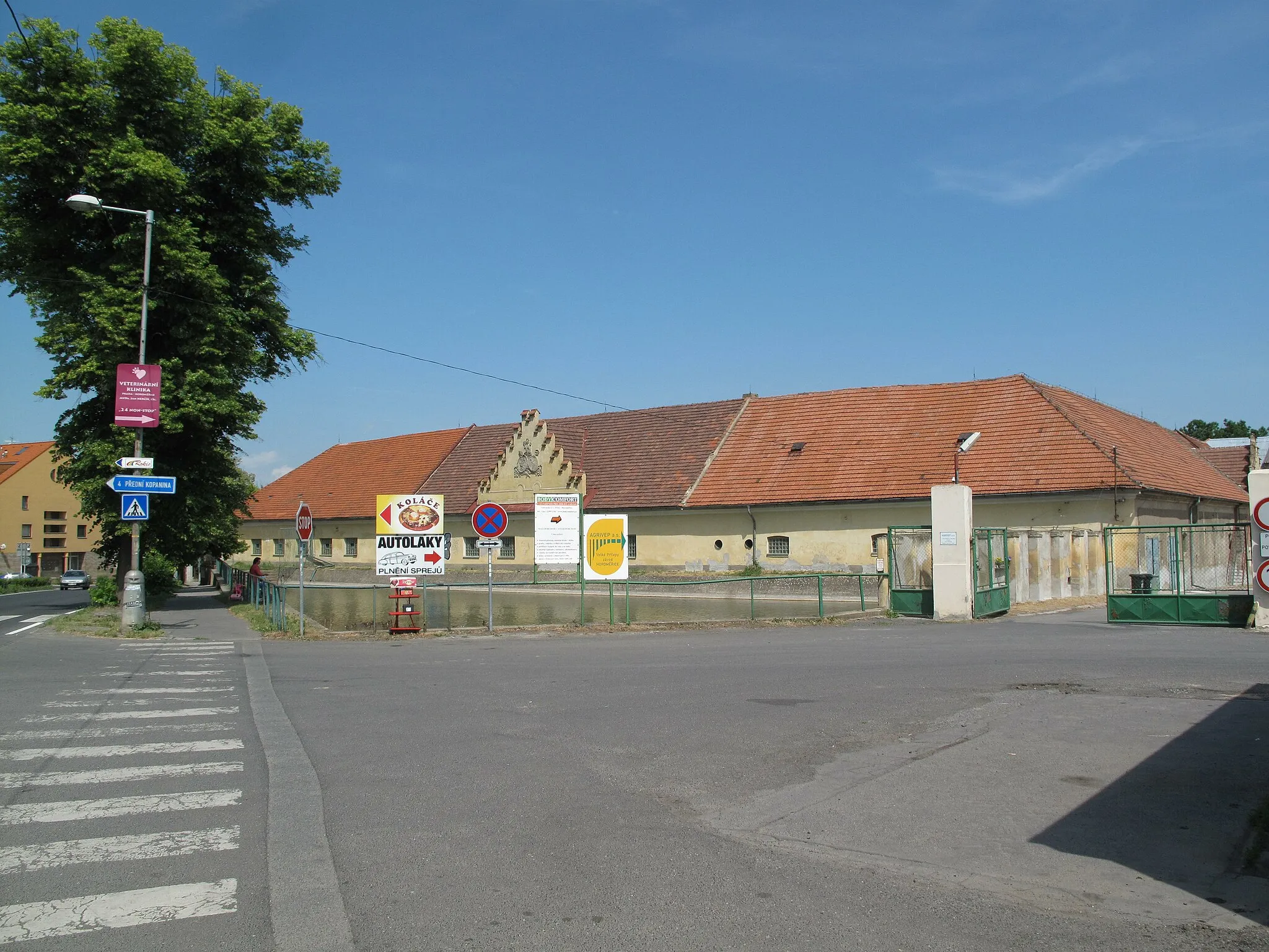 Photo showing: Horoměřice