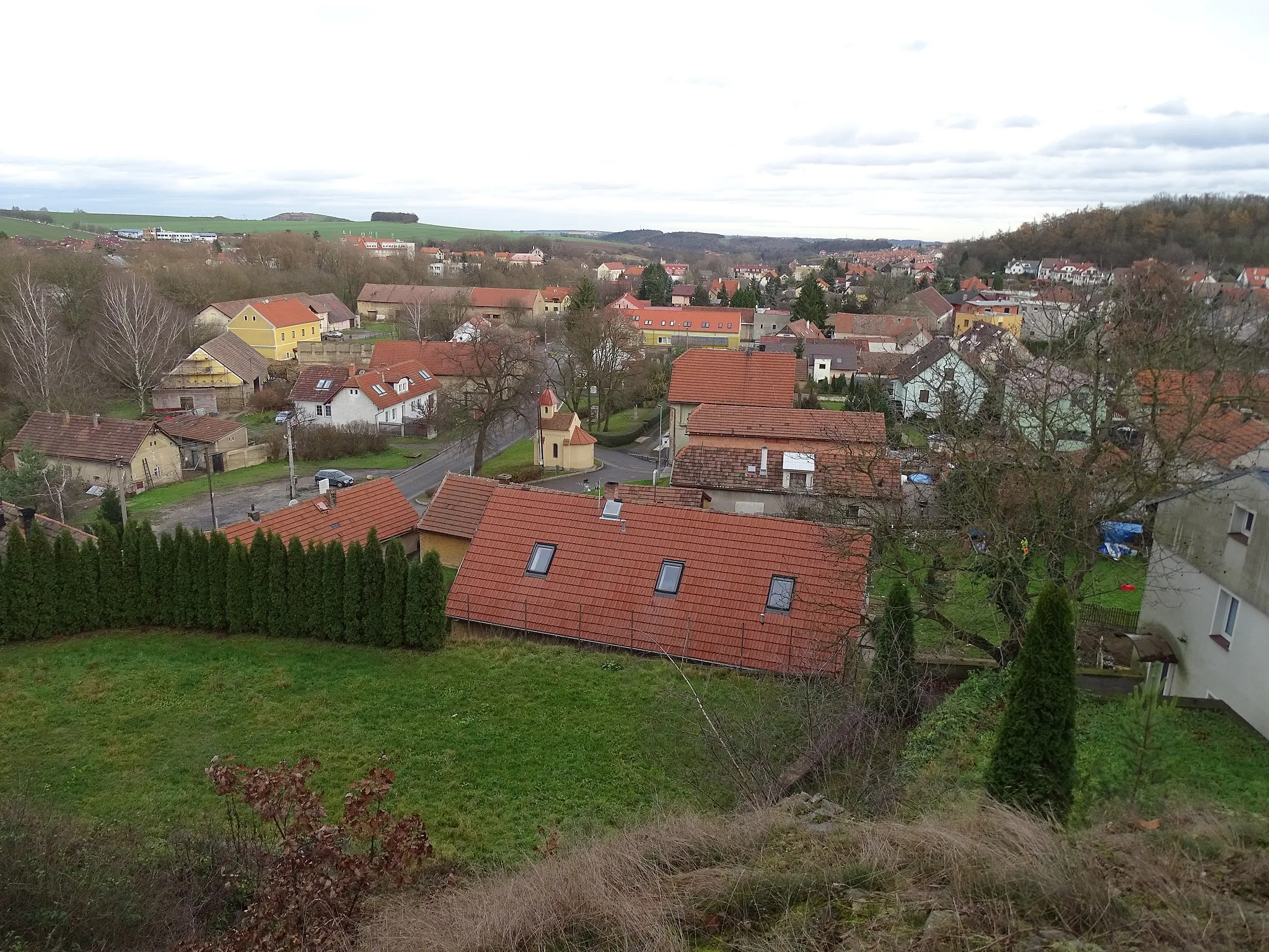 Photo showing: Velké Přílepy, Prague-West District, Central Bohemian Region, Czech Republic. A view from the cross hill.