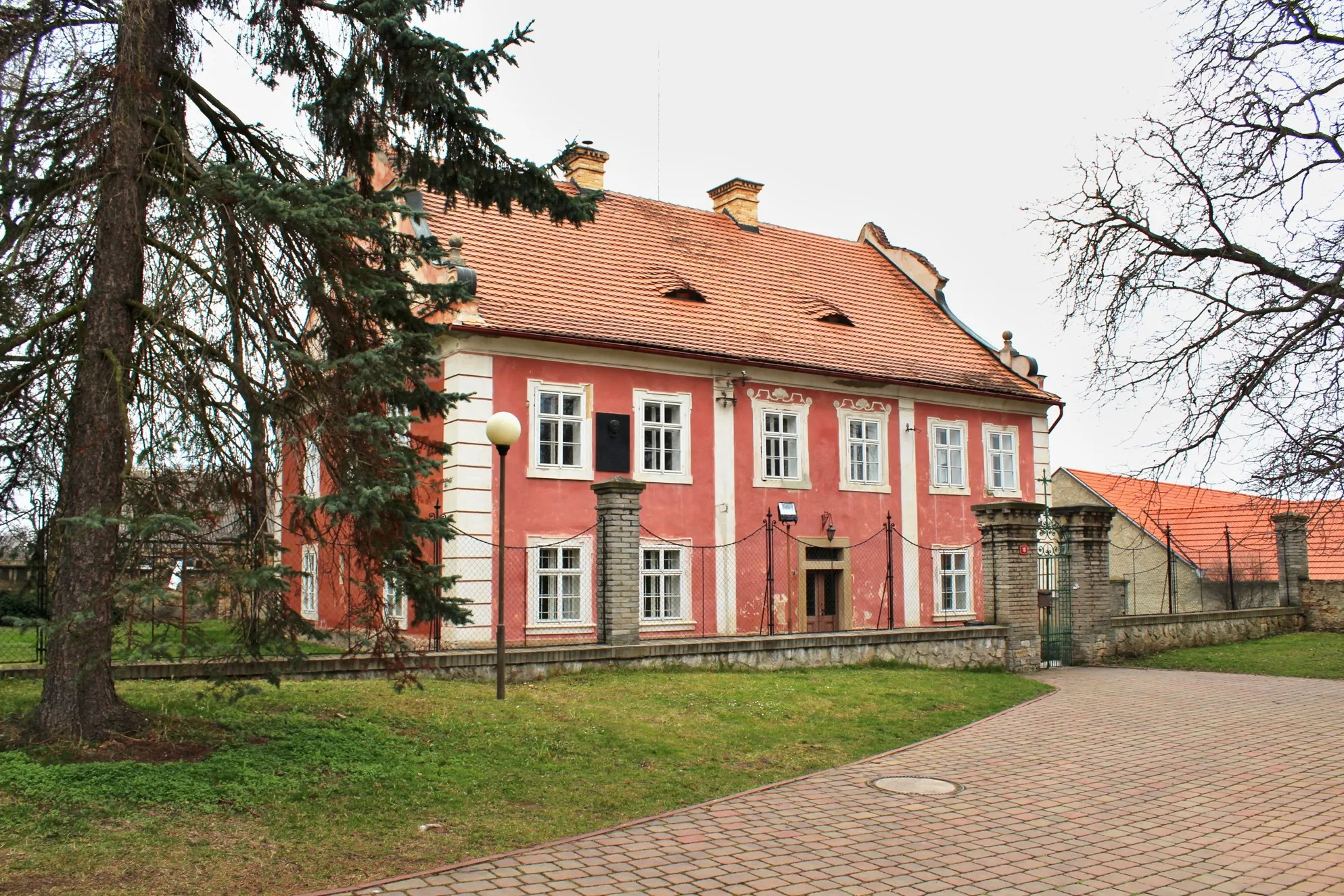 Photo showing: Ořech (Praha-západ)