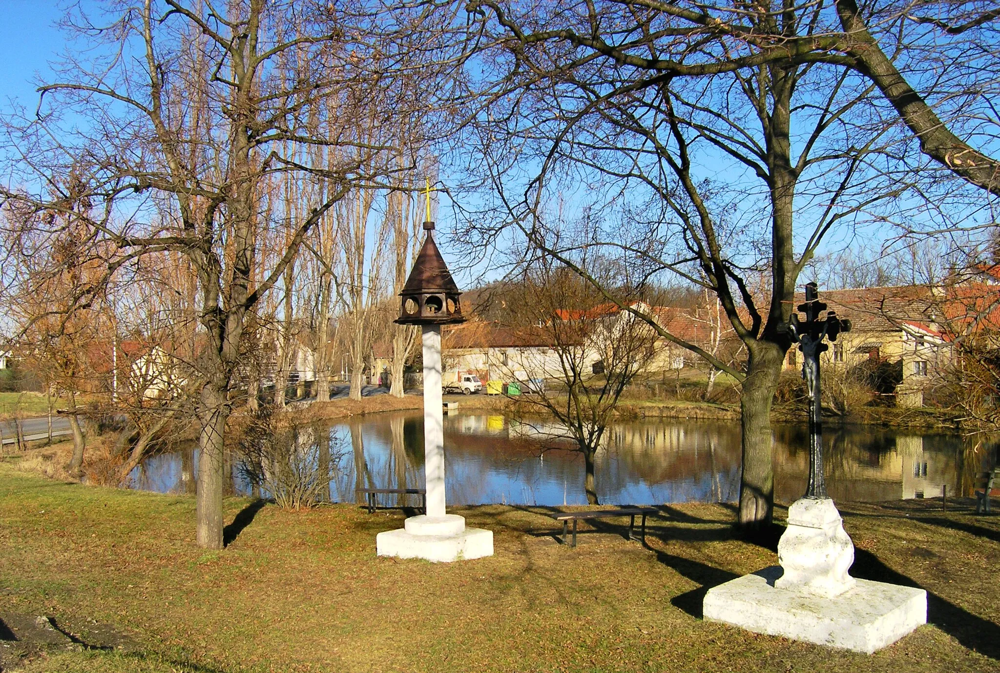 Photo showing: Pond in Miškovice, Prague