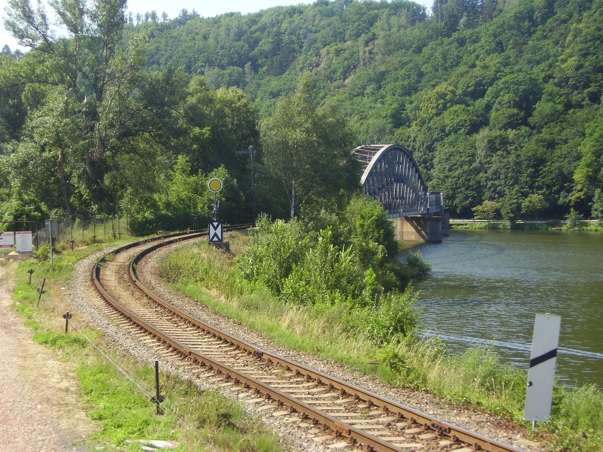 Photo showing: Dobříš branch of rail track 210