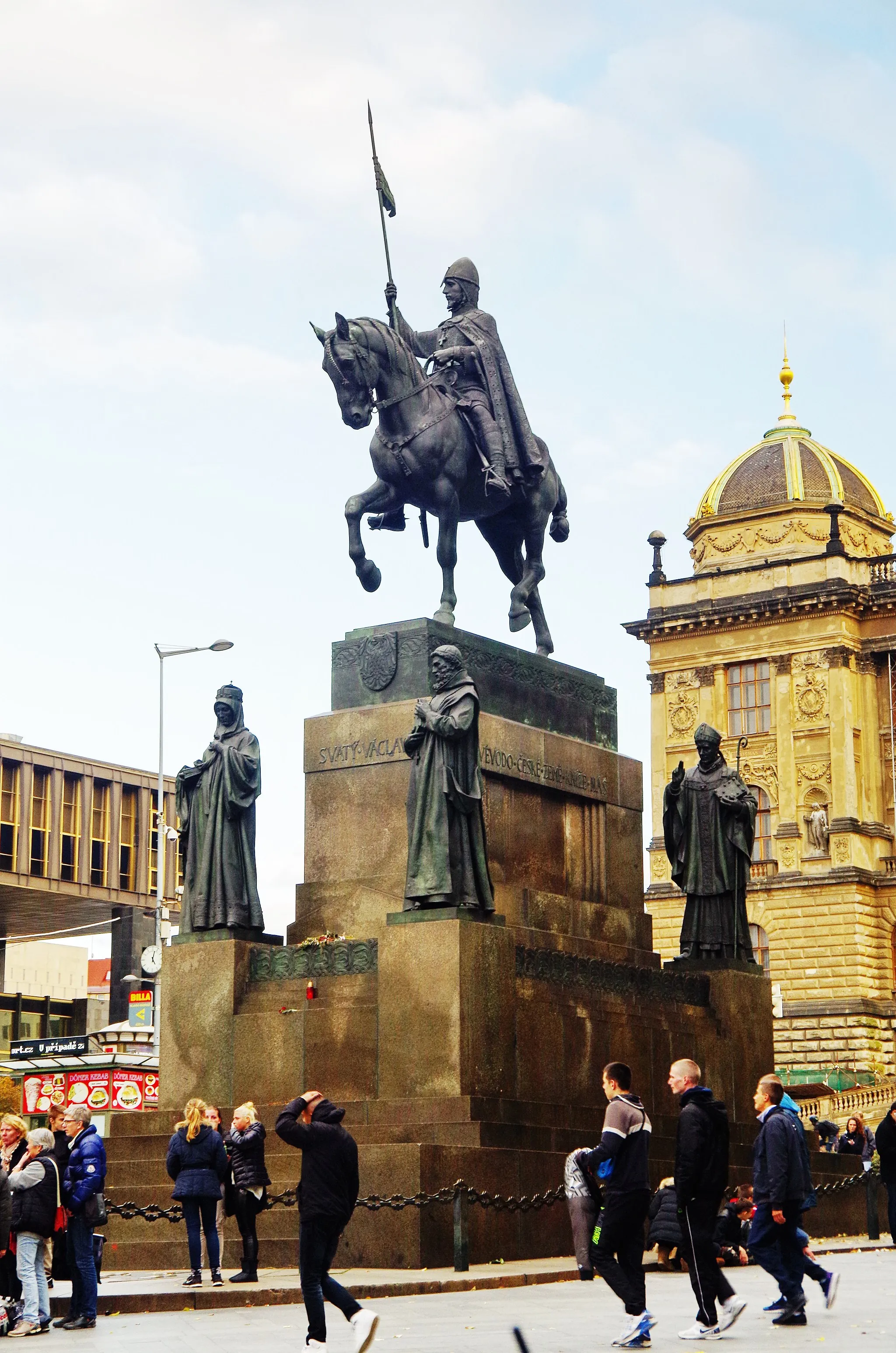 Photo showing: Statue von St. Wenzel auf dem Wenzelsplatz, Prag