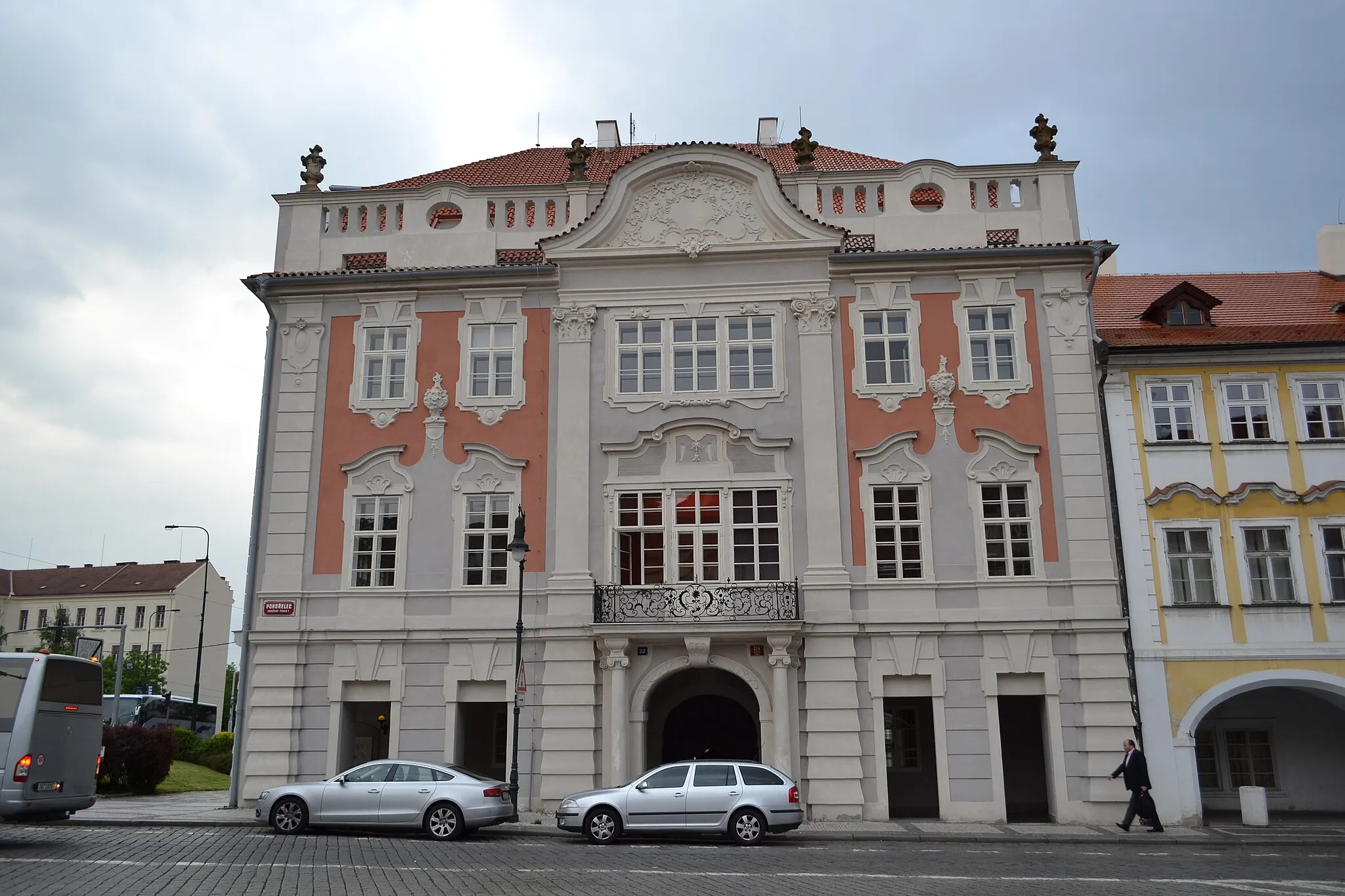 Photo showing: Kučerův palác in Prague - Hradčany