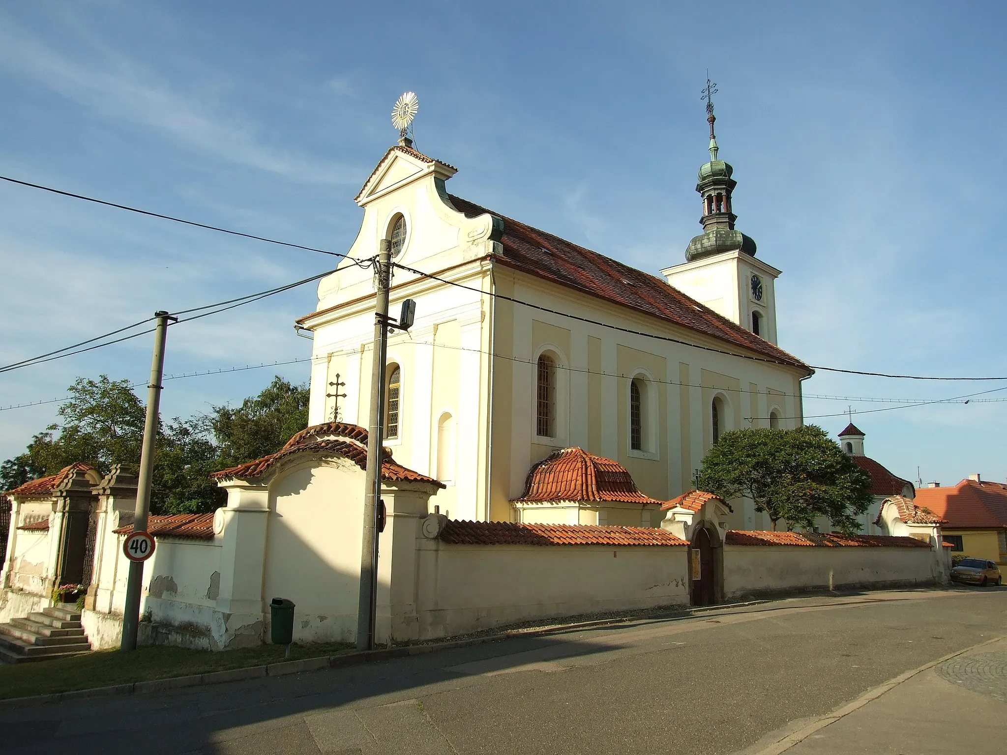 Photo showing: St. Procopius church in Středokluky, Prague-West District (near Prague and Kladno), Czech Republic