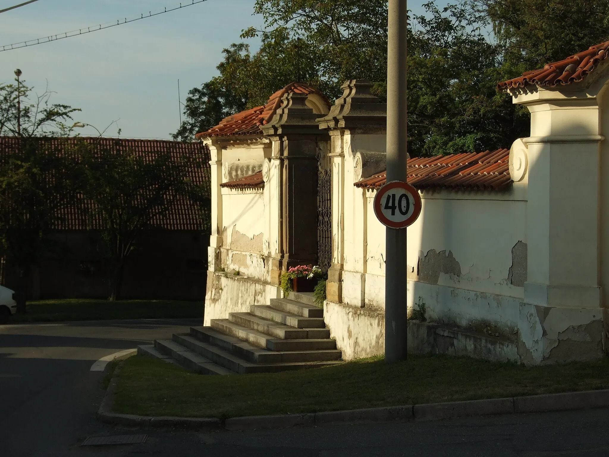 Photo showing: Town of Středokluky (near Prague and Kladno) and its surrounding nature in Central Bohemian region, CZ