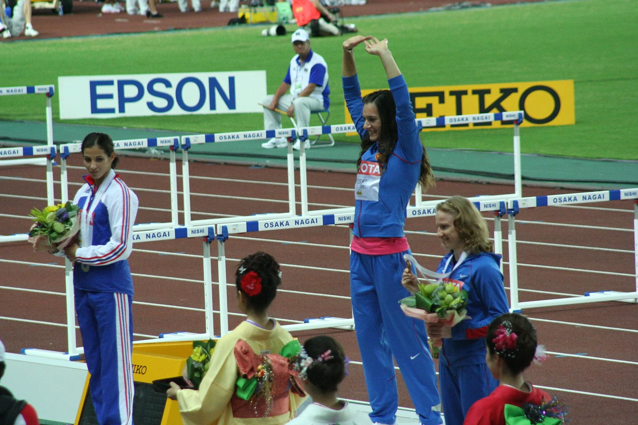 Photo showing: World Athletics Championships 2007 in Osaka - victory ceremony for the women's Pole Vault: Katerina Badurová, Yelena Isinbaeva, Svetlana Feofanova