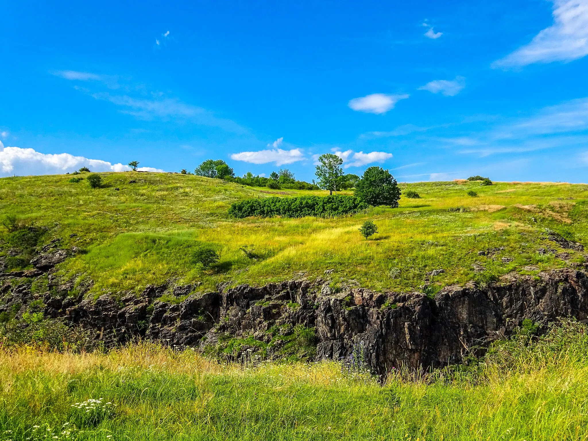 Photo showing: Rock park Divoká Šárka in Prague. June 2019