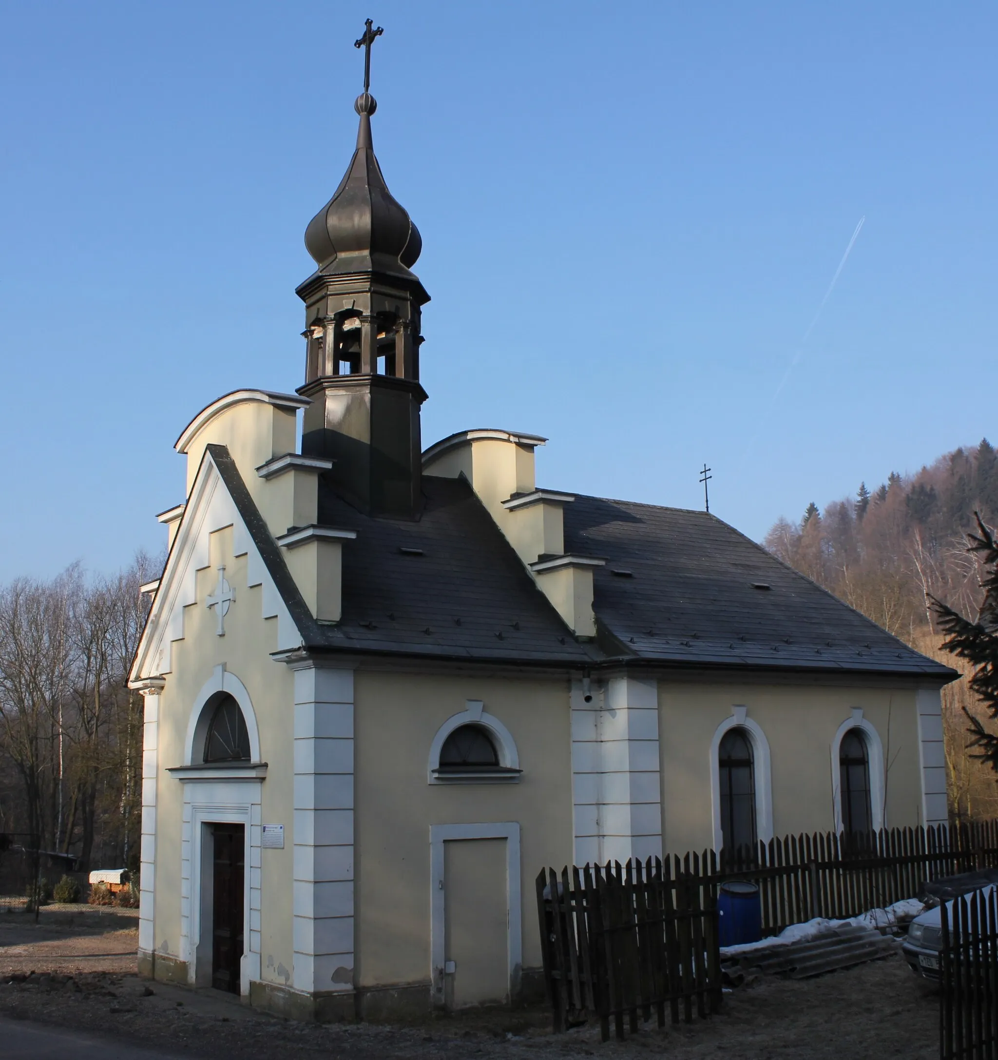 Photo showing: Chapel of Our Lady of Sorrows in Dolní Houžovec
