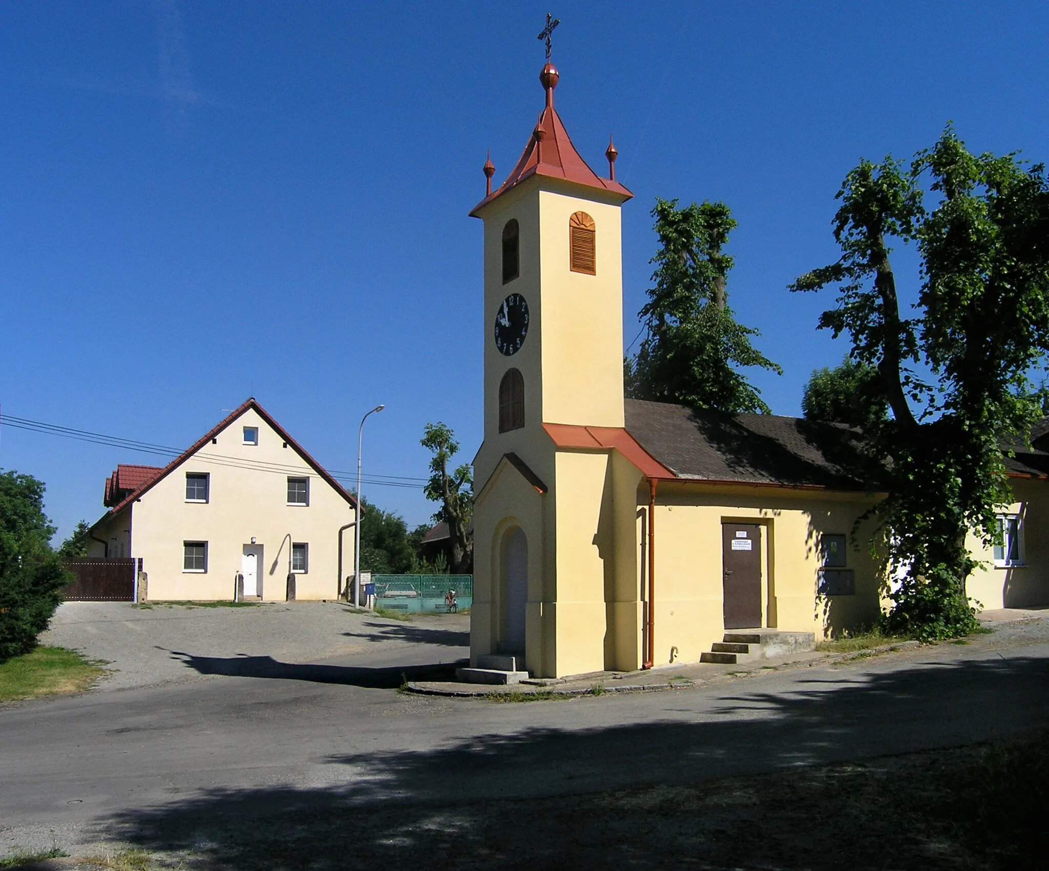 Photo showing: Bell tower in Hrdlořezy, Czech Republic