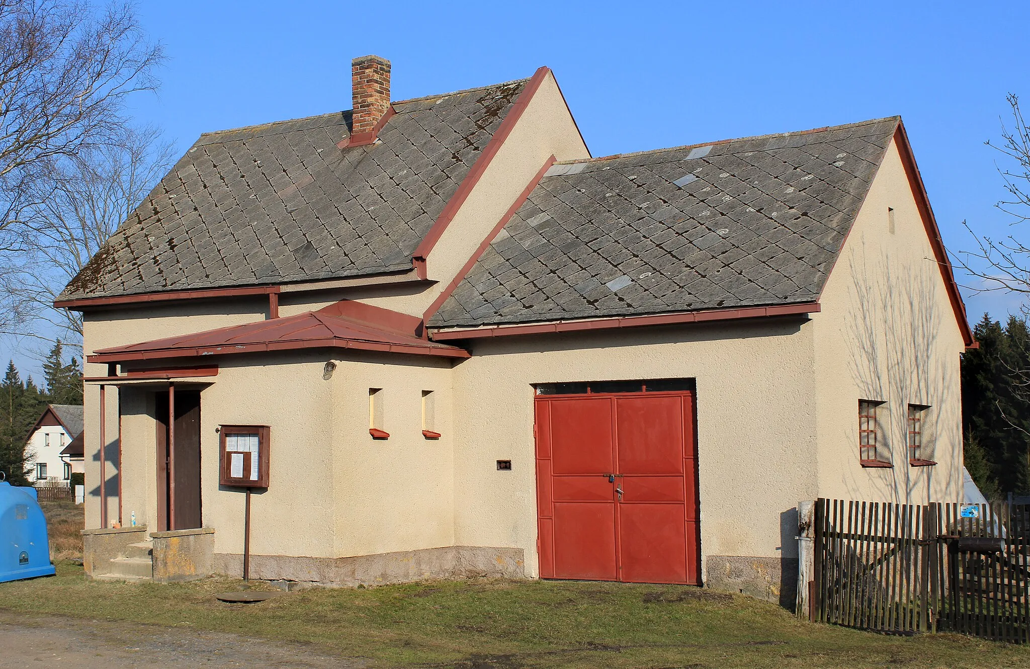 Photo showing: House No. 17 in Košinov, part of Studnice village, Czech Republic.