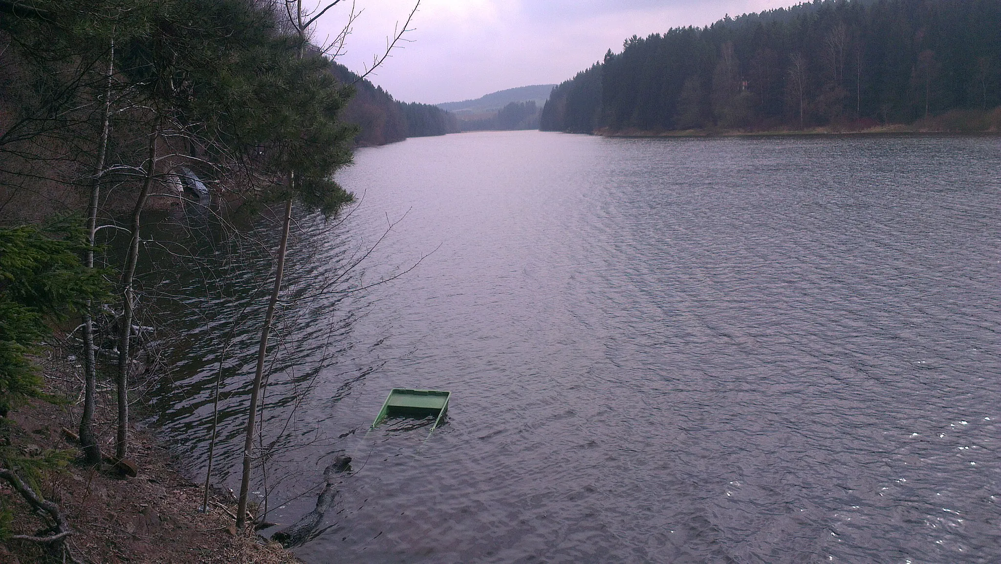 Photo showing: Surroundings of the Sec Lake