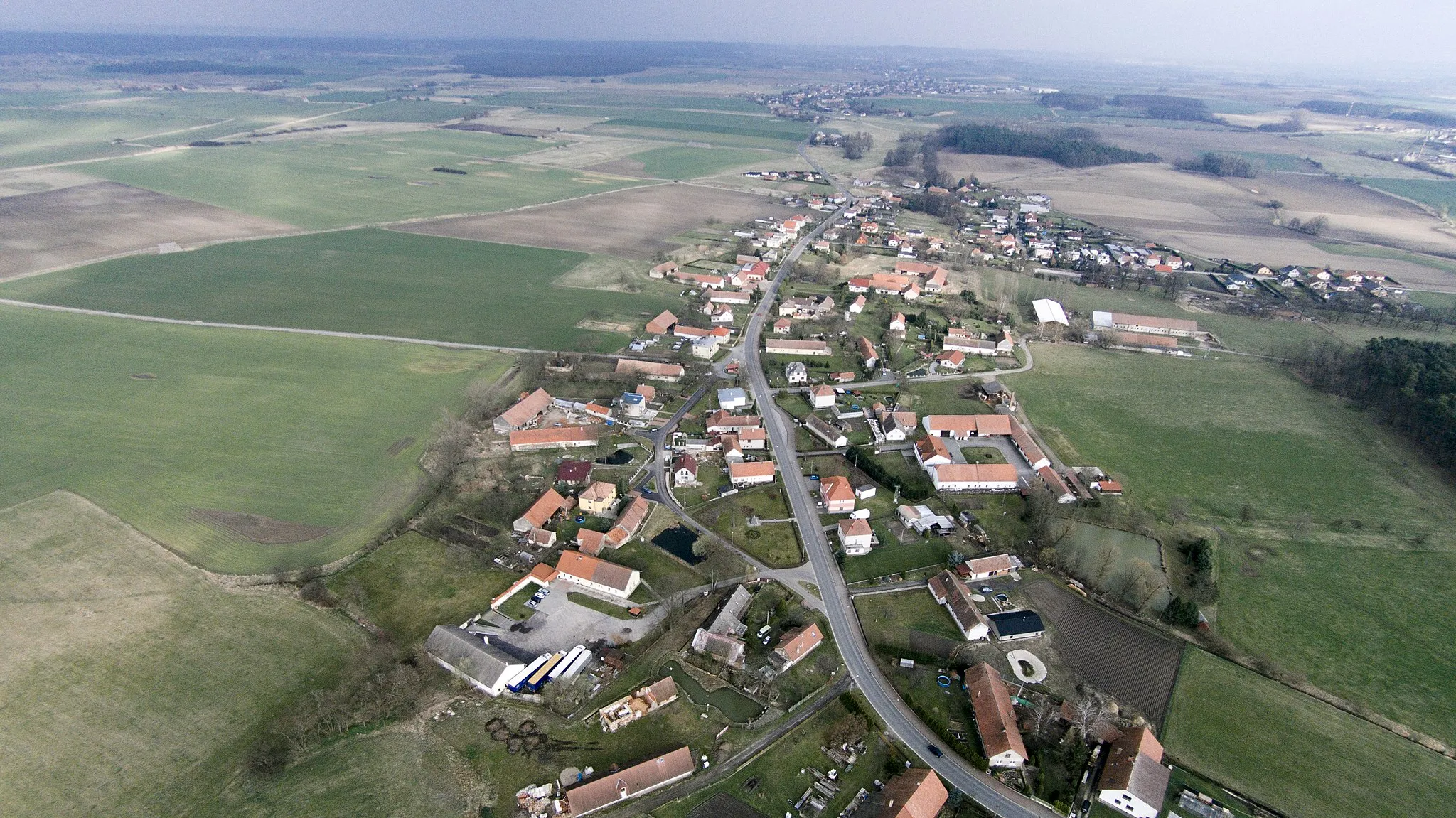 Photo showing: Letecký snímek Choteč (Pardubice)
