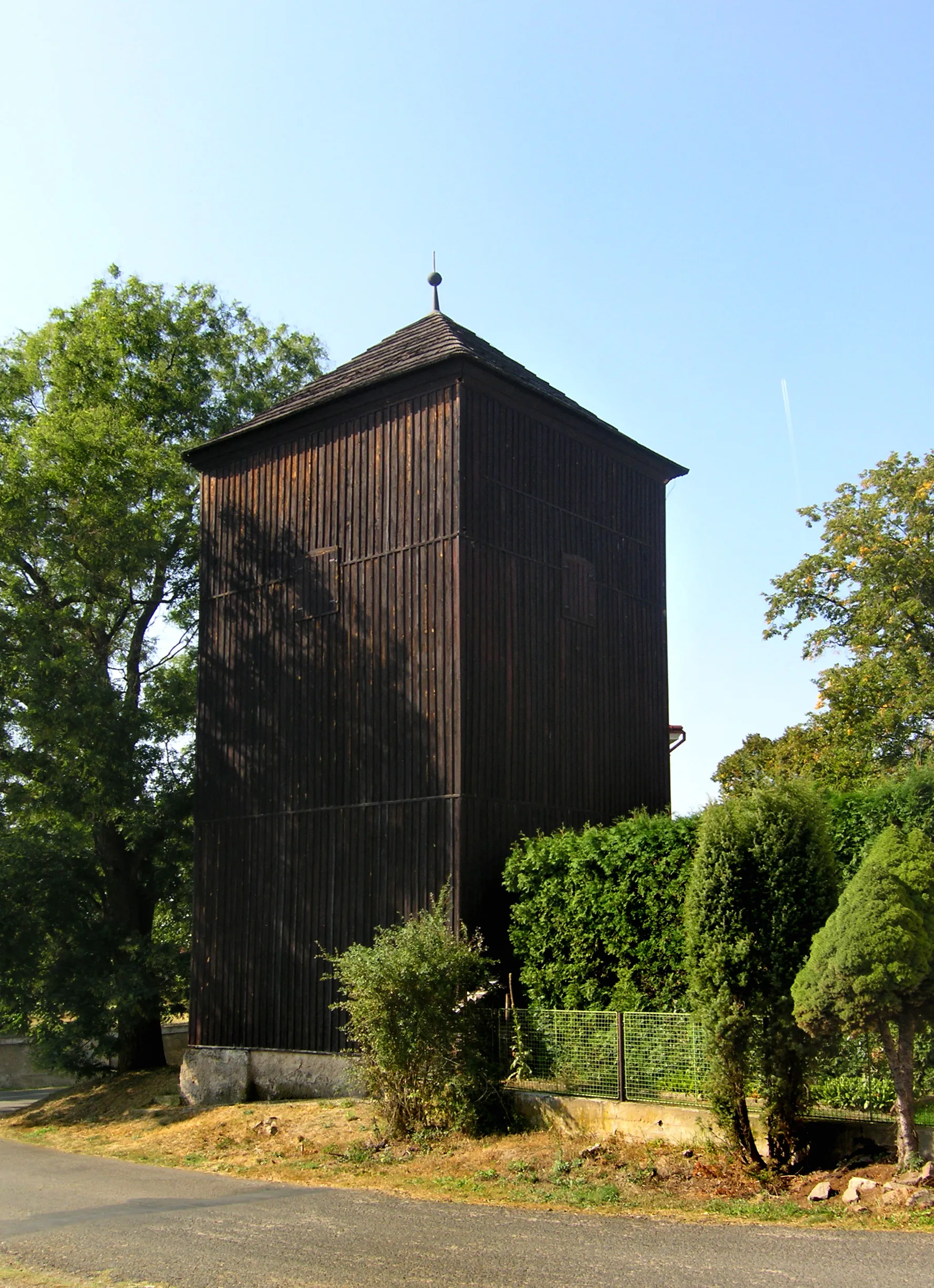 Photo showing: Bell tower in Libčany, Czech Republic