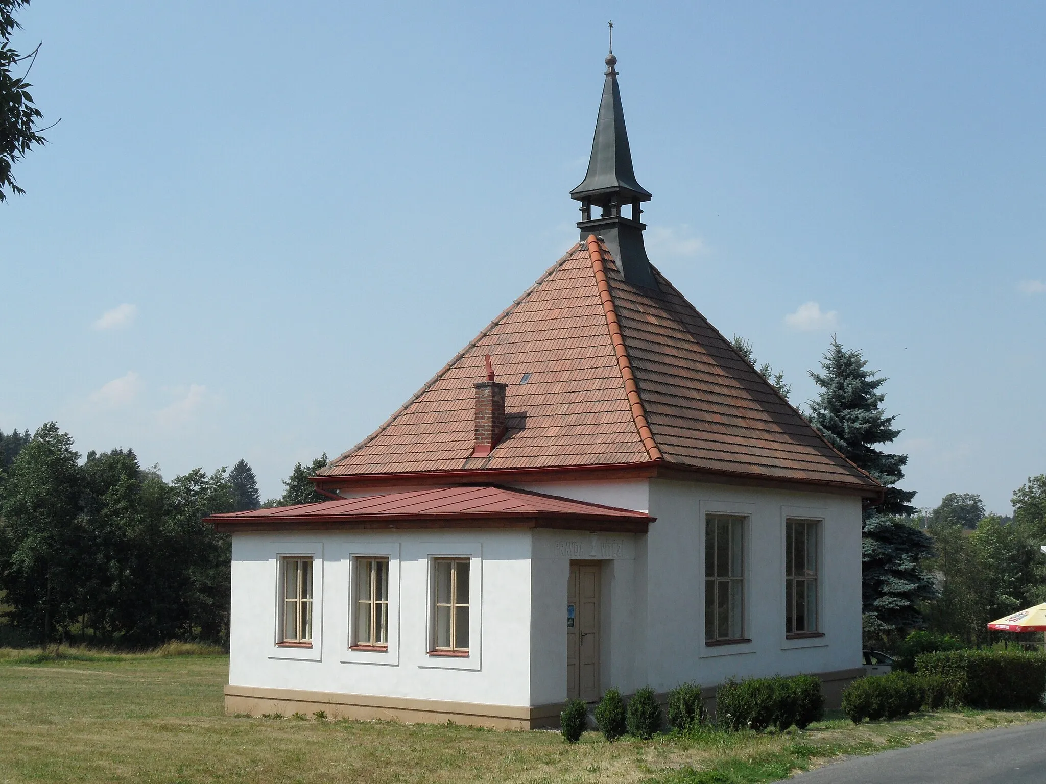 Photo showing: Klokočov  H. Evangelic Church from Year 1934. Havlíčkův Brod District, the Czech Republic.