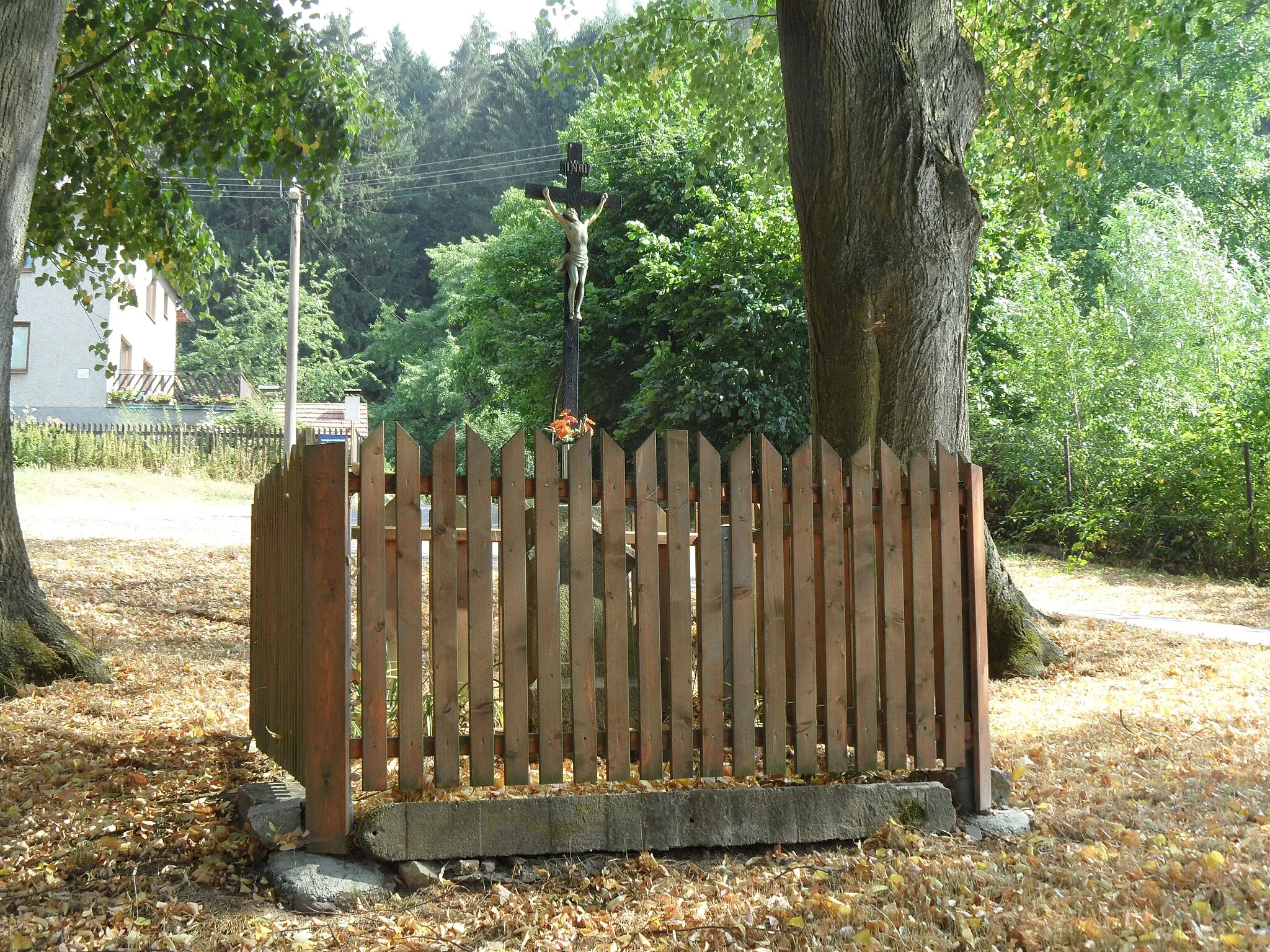 Photo showing: Podhořice H. Crucifix. Havlíčkův Brod District, the Czech Republic.