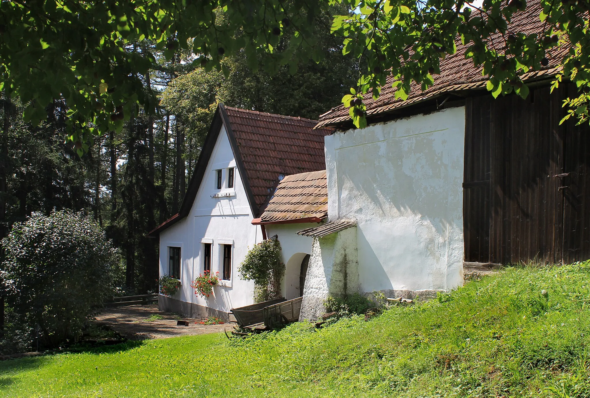 Photo showing: House No. 44 in Příluka, Czech Republic.
