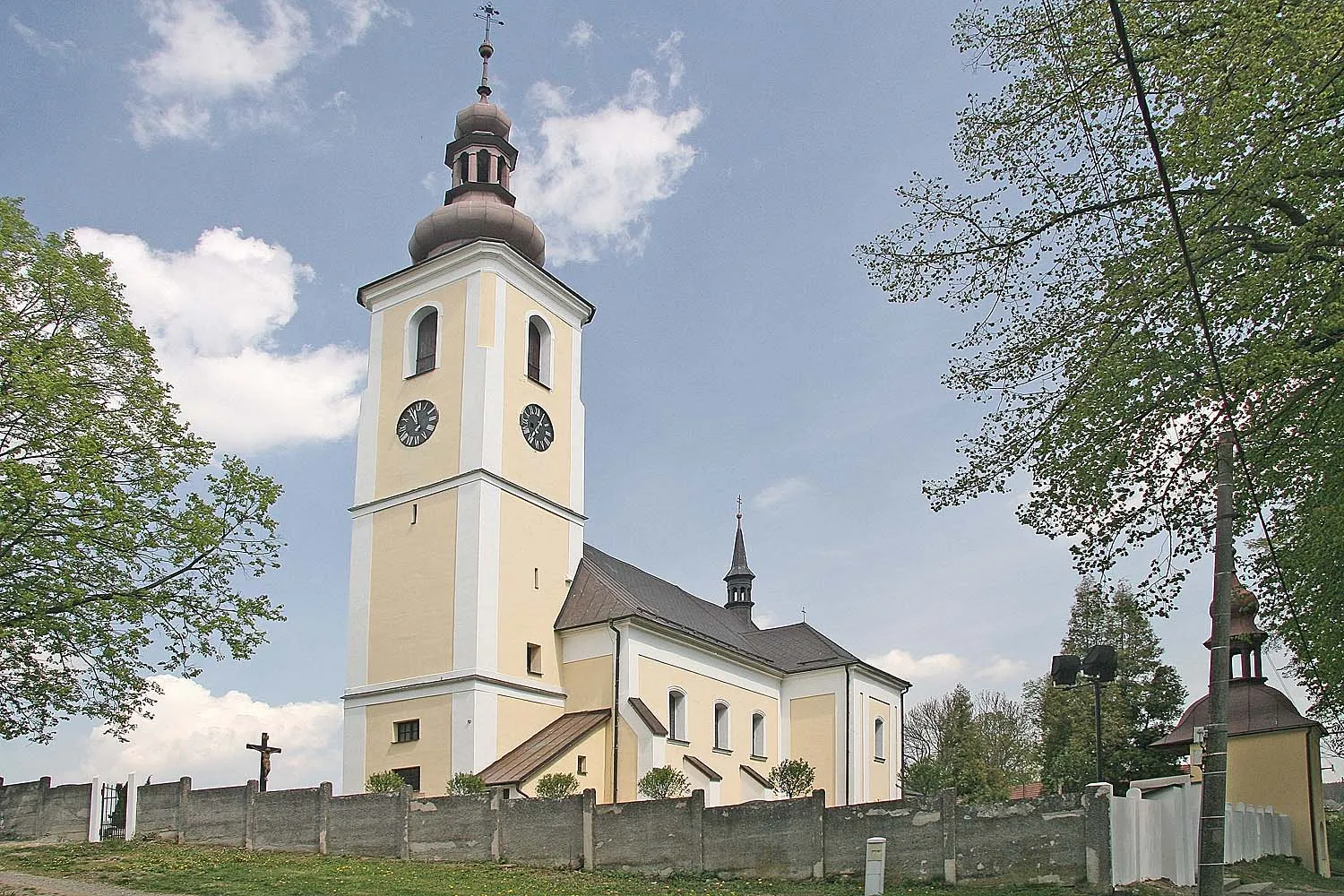 Photo showing: St George church in Pomezí, Svitavy District, the Czech Republic.