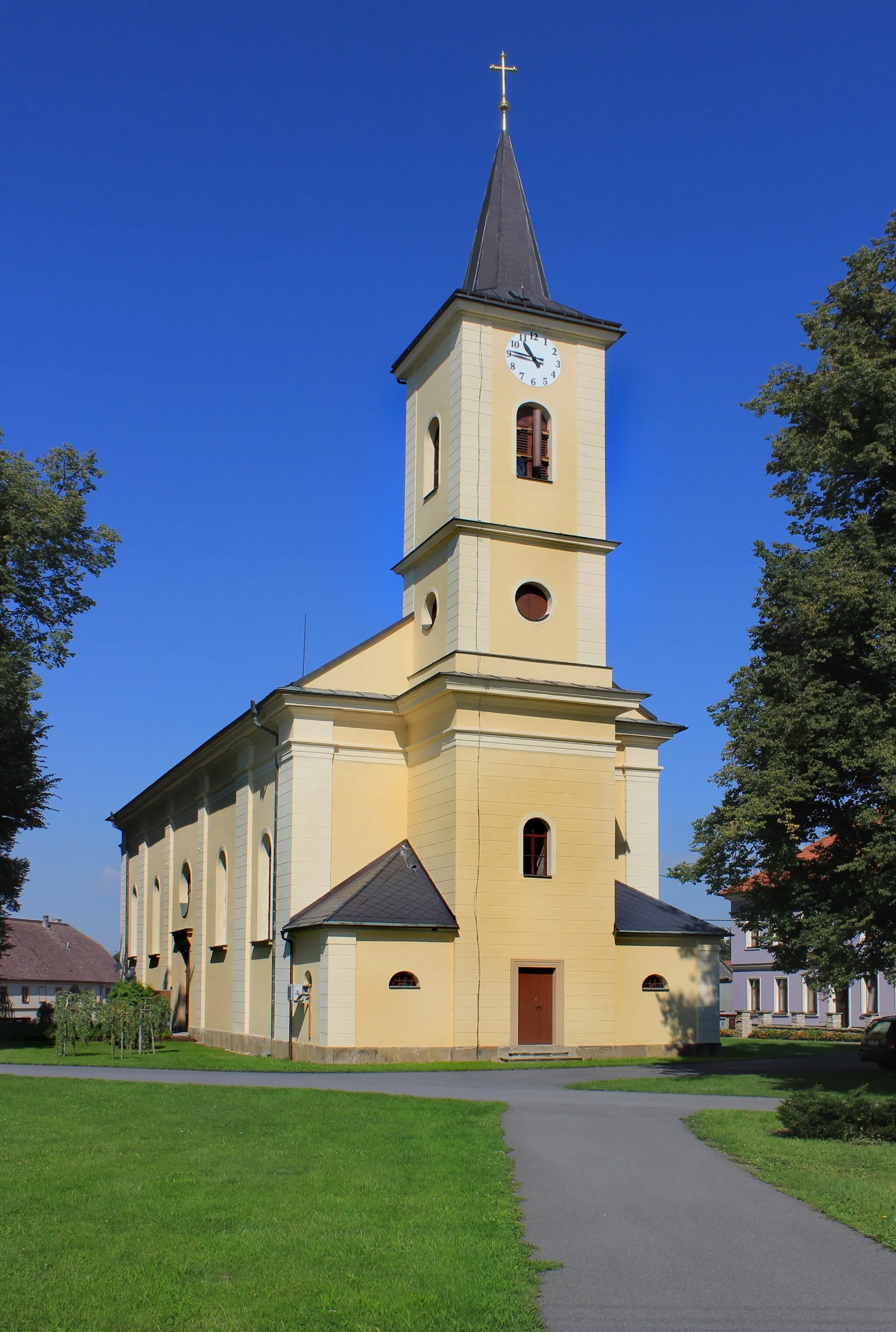 Photo showing: Church of St. Wenceslaus in Cerekvice nad Loučnou, Czech Republic.