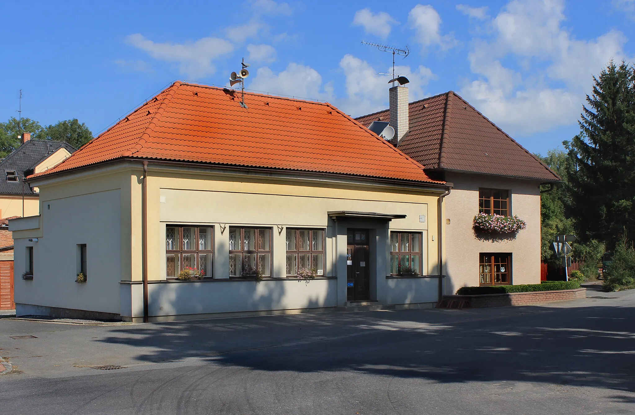 Photo showing: Municipal office in Cerekvice nad Loučnou, Czech Republic.