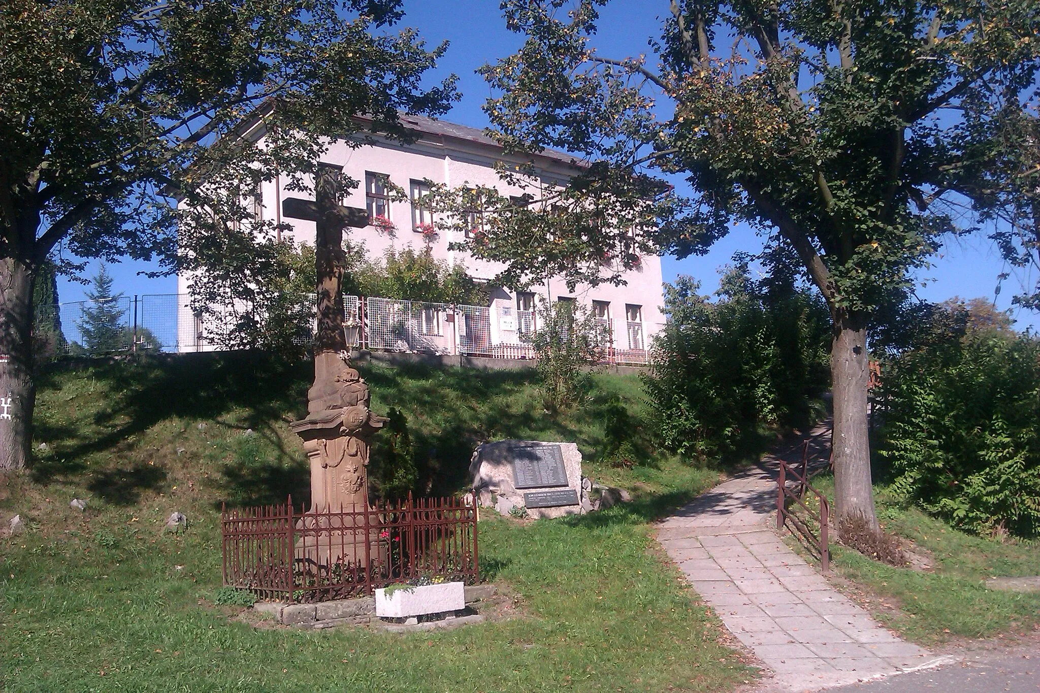 Photo showing: Primary school in Česká Rybná u Žamberka