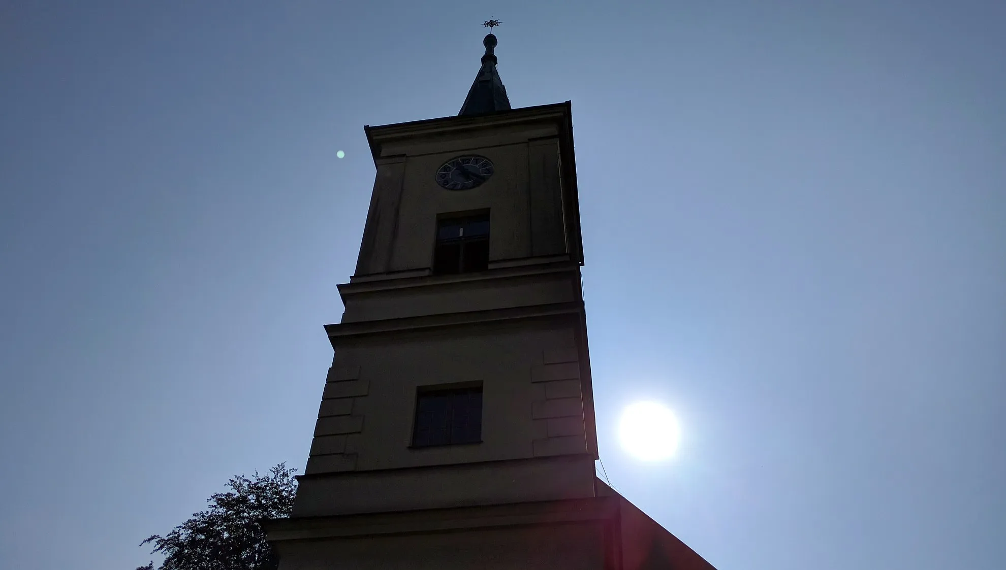 Photo showing: Church in Horní Čermná, The Evangelical Church of Czech Brethren (PCCB) (Czech: Českobratrská církev evangelická; ČCE)