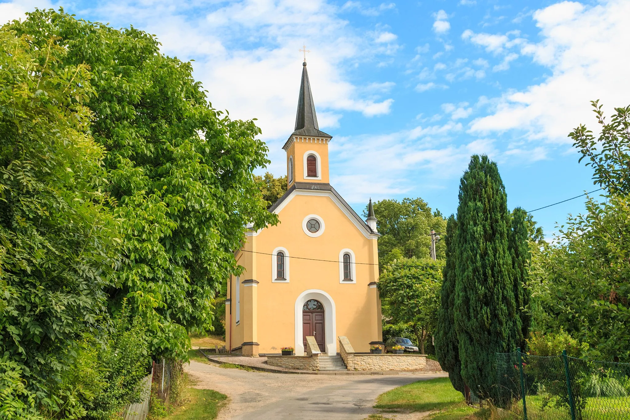 Photo showing: Bošín kaple

This file was created as a part of the photographic program of Wikimedia Czech Republic. Project: Foto českých obcí The program supports Wikimedia Commons photographers in the Czech Republic.