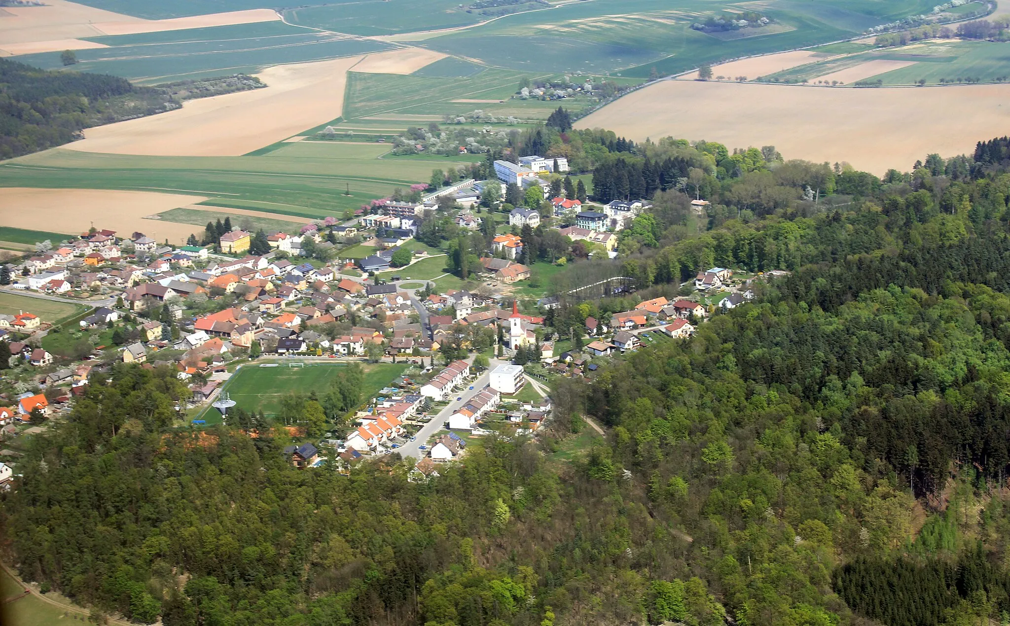 Photo showing: Village and small spa Velichovky from air, eastern Bohemia, Czech Republic