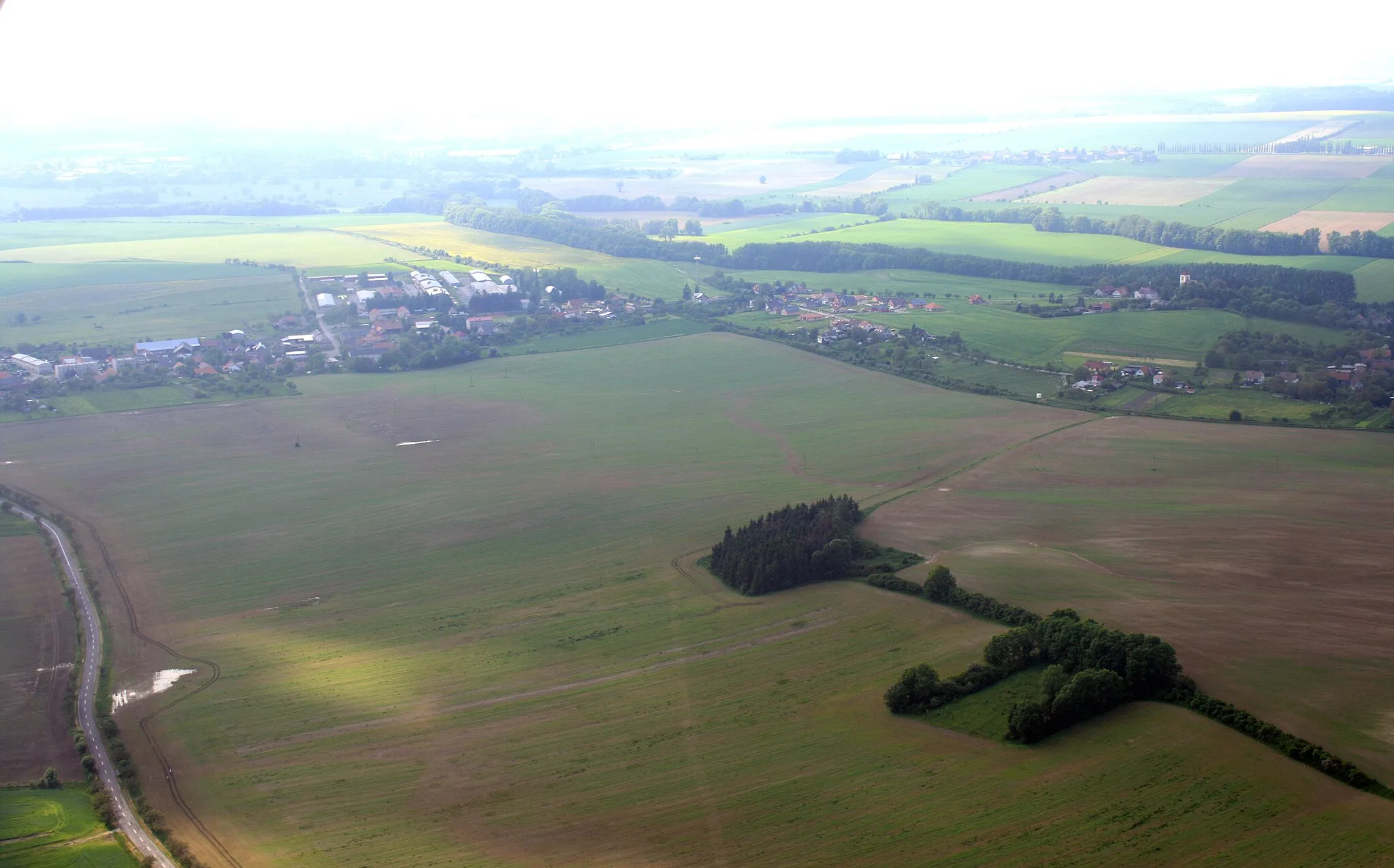 Photo showing: Villages Zvole and Rychnovek from air, eastern Bohemia, Czech Republic