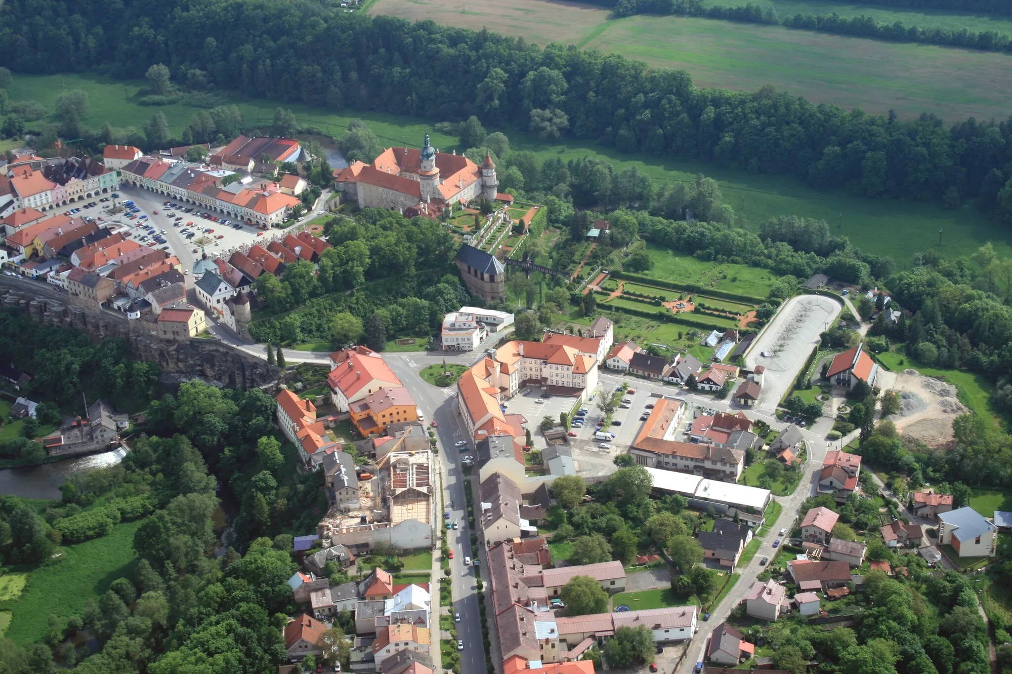 Photo showing: Old part of town and castle in Nové Město nad Metují from air, eastern Bohemia, Czech Republic