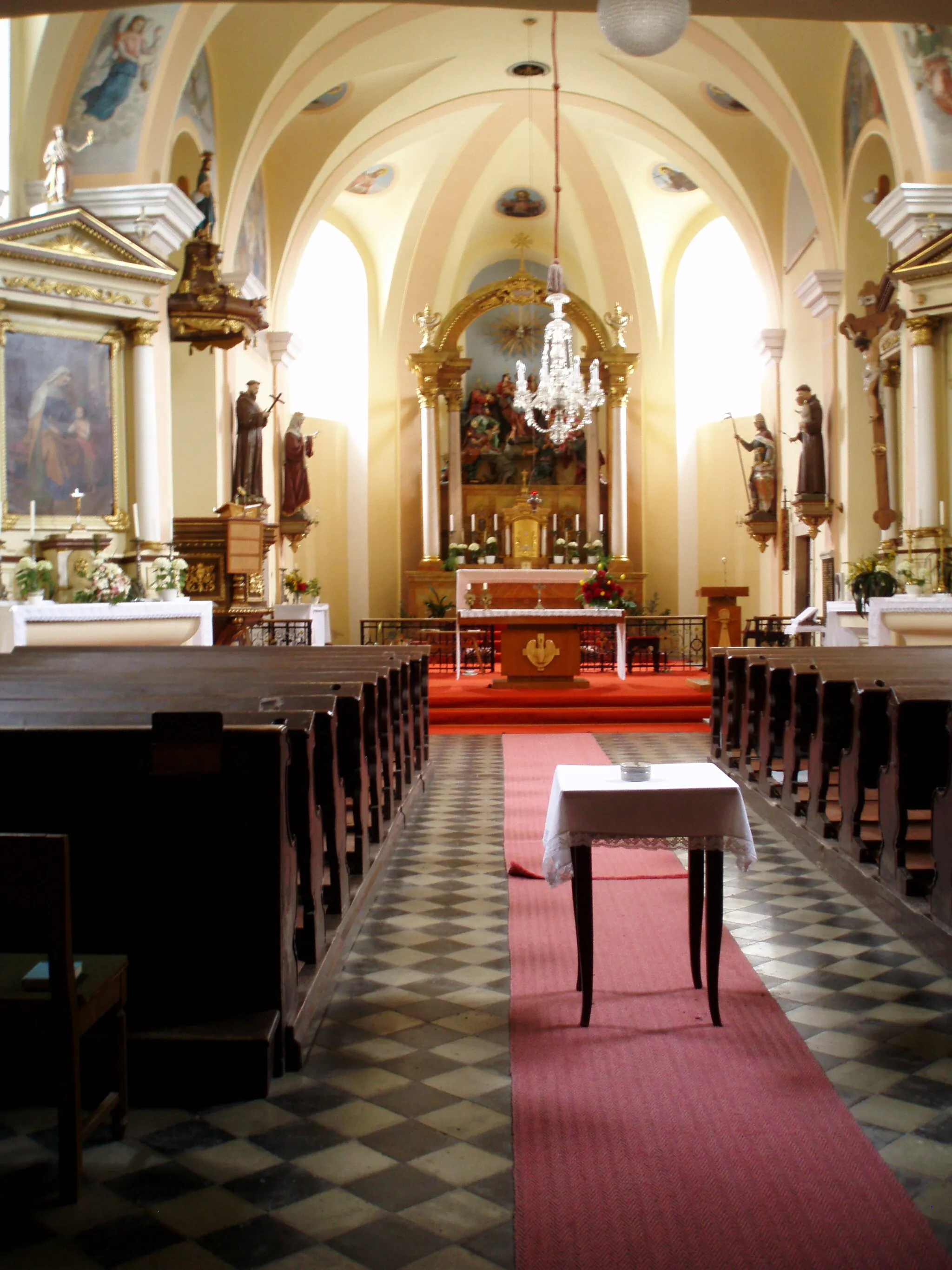 Photo showing: Interior of church of the Holy Spirit in Hořičky (District of Náchod)